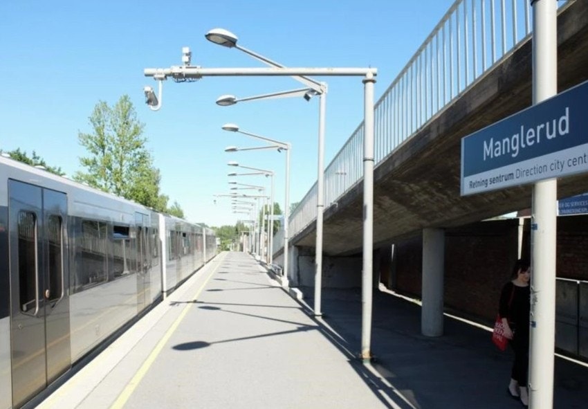 - T-banestopp en kort spasertur unna - Galleribilde