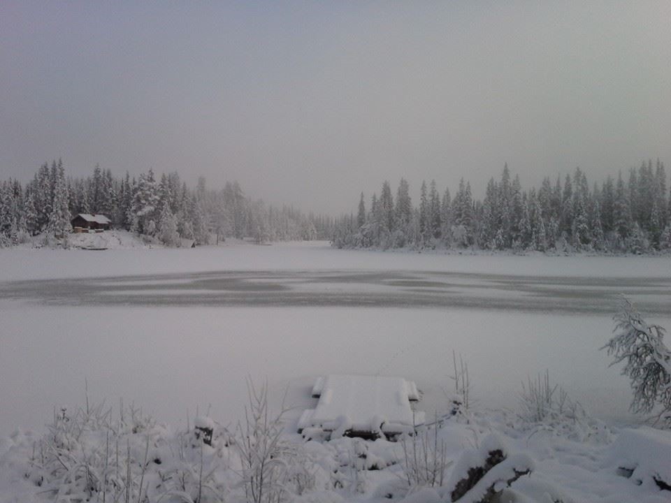 Isfiske, isbading og snøhule-laging kan anbefales når vinteren kommer. (Selgers foto) Galleribilde