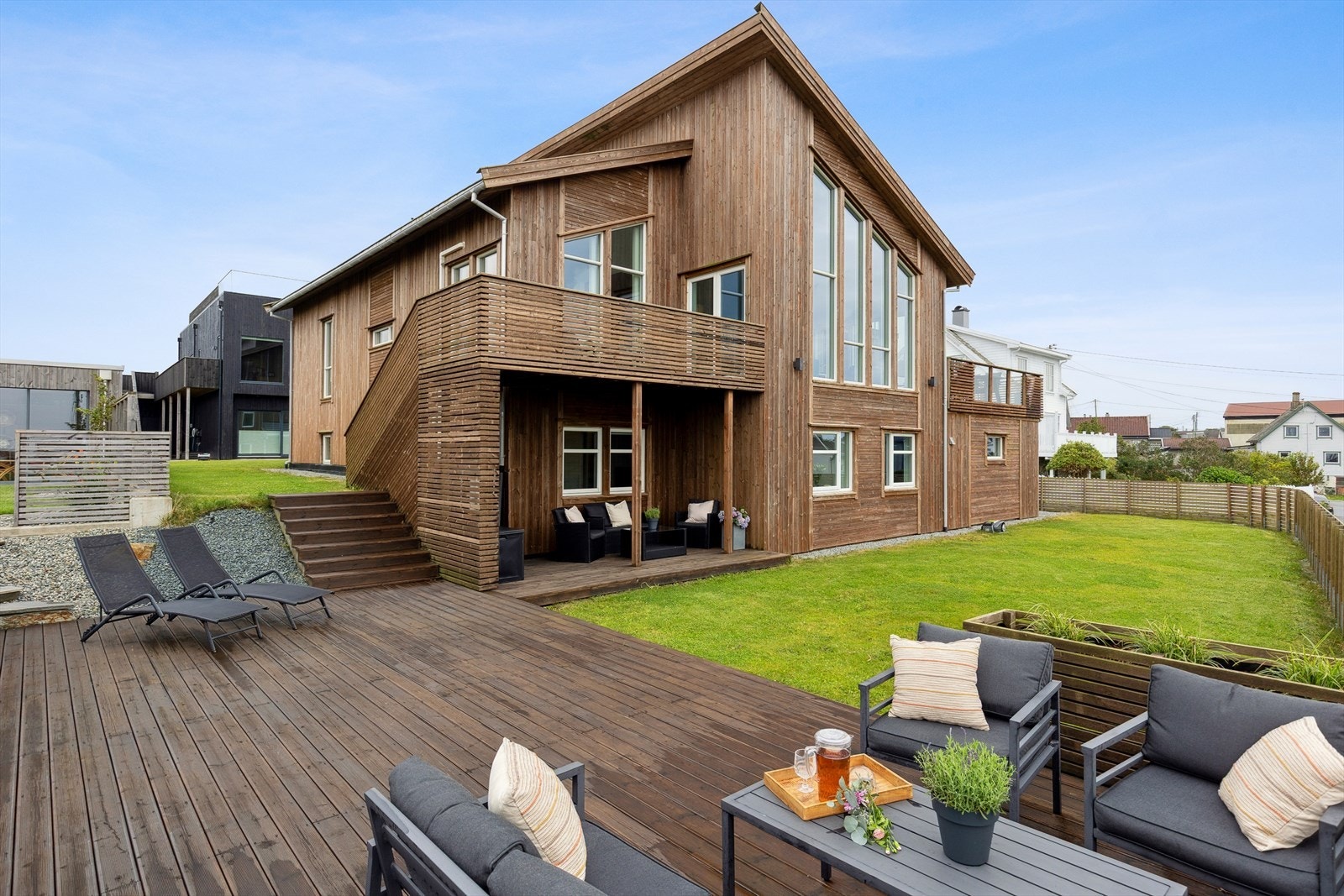 Boligen er oppført i 2016 og holder en moderne og gjennomgående standard med flotte kvaliteter. Galleribilde