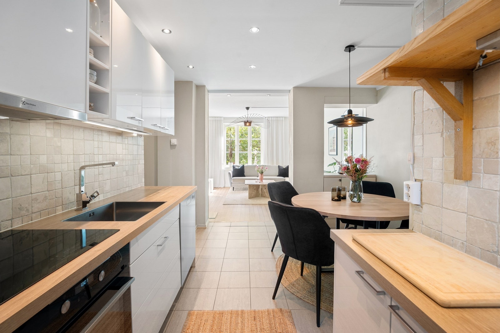 Leiligheten har varmtvann inkludert felleskostnadene. Galleribilde