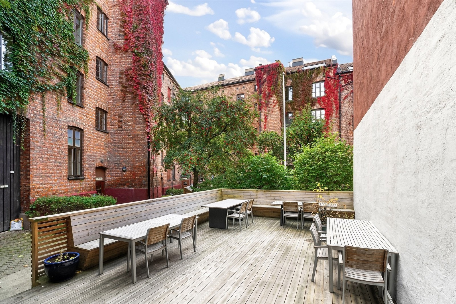 Hyggelige uteområder som er felles for beboerne. Galleribilde