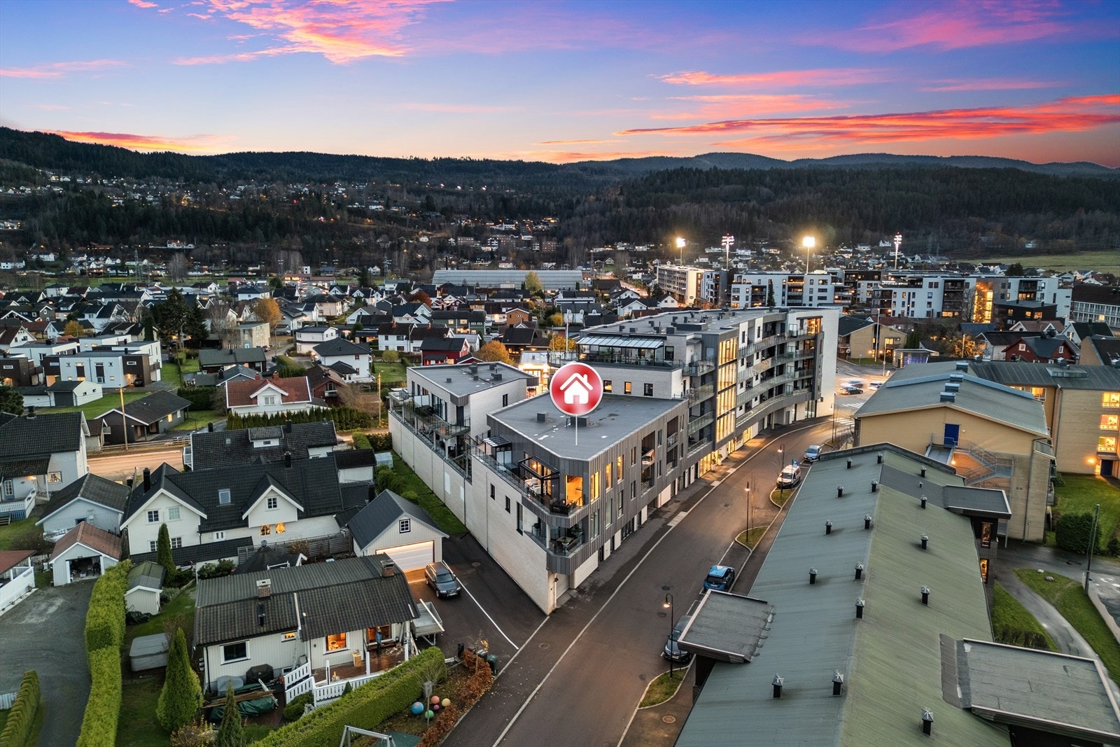 Super leilighet med attraktiv beliggenhet i 3.etasje - toppleilighet i denne delen av boligkomplekset Galleribilde