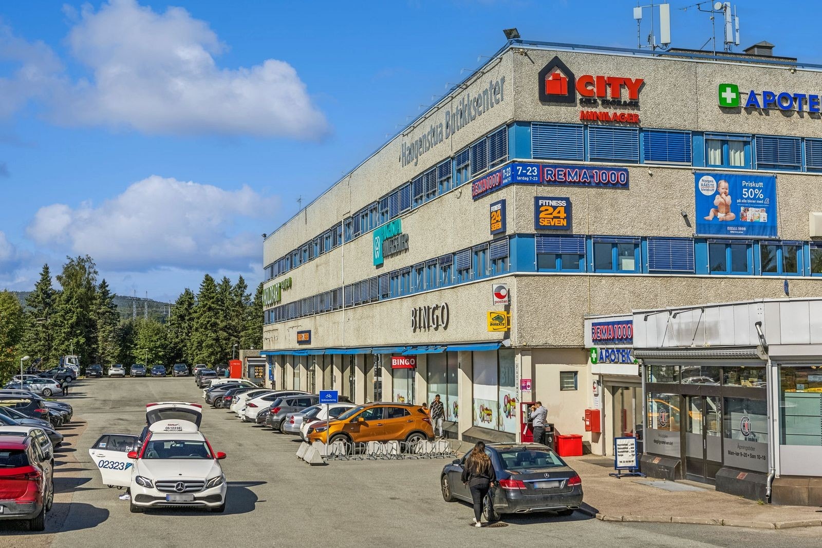 Hverdagslogistikken er enkel med både Rema 1000 og Kiwi i nærheten. Galleribilde