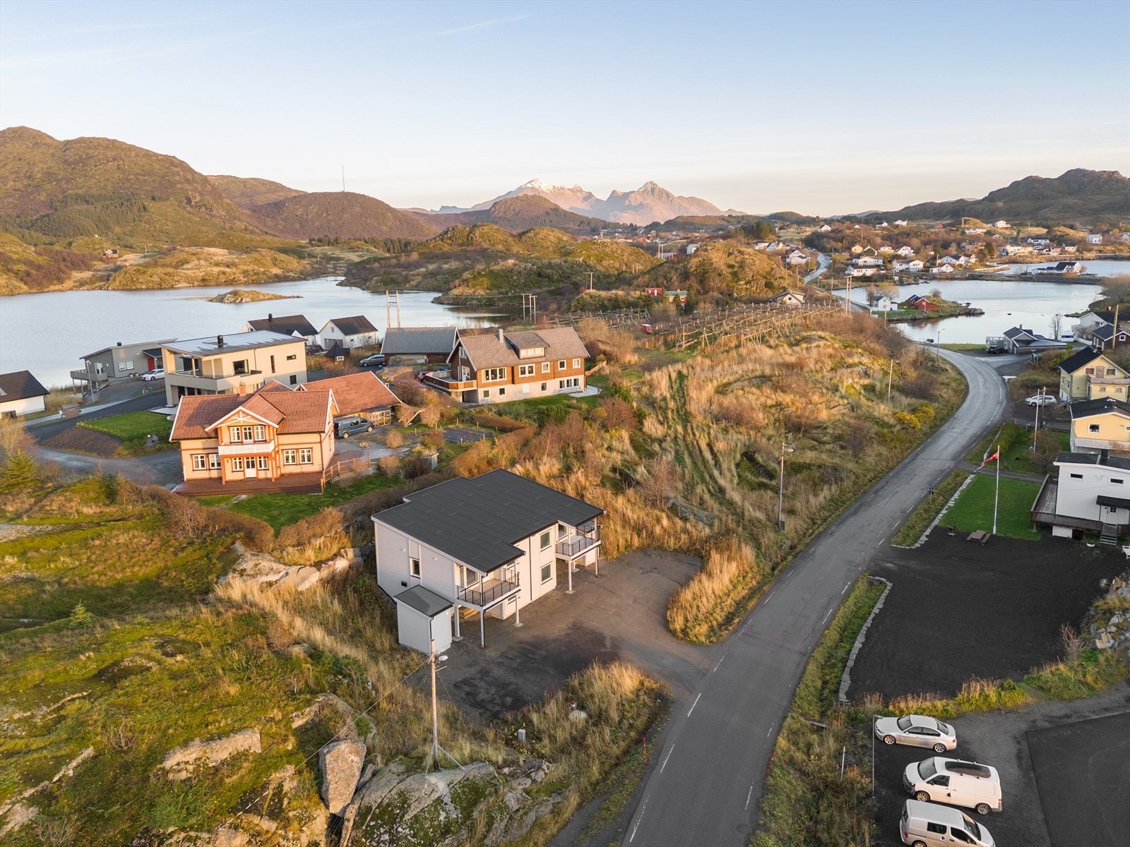 Boligen ligger i et flott område med nydelig natur og svært gode turmuligheter i område Galleribilde