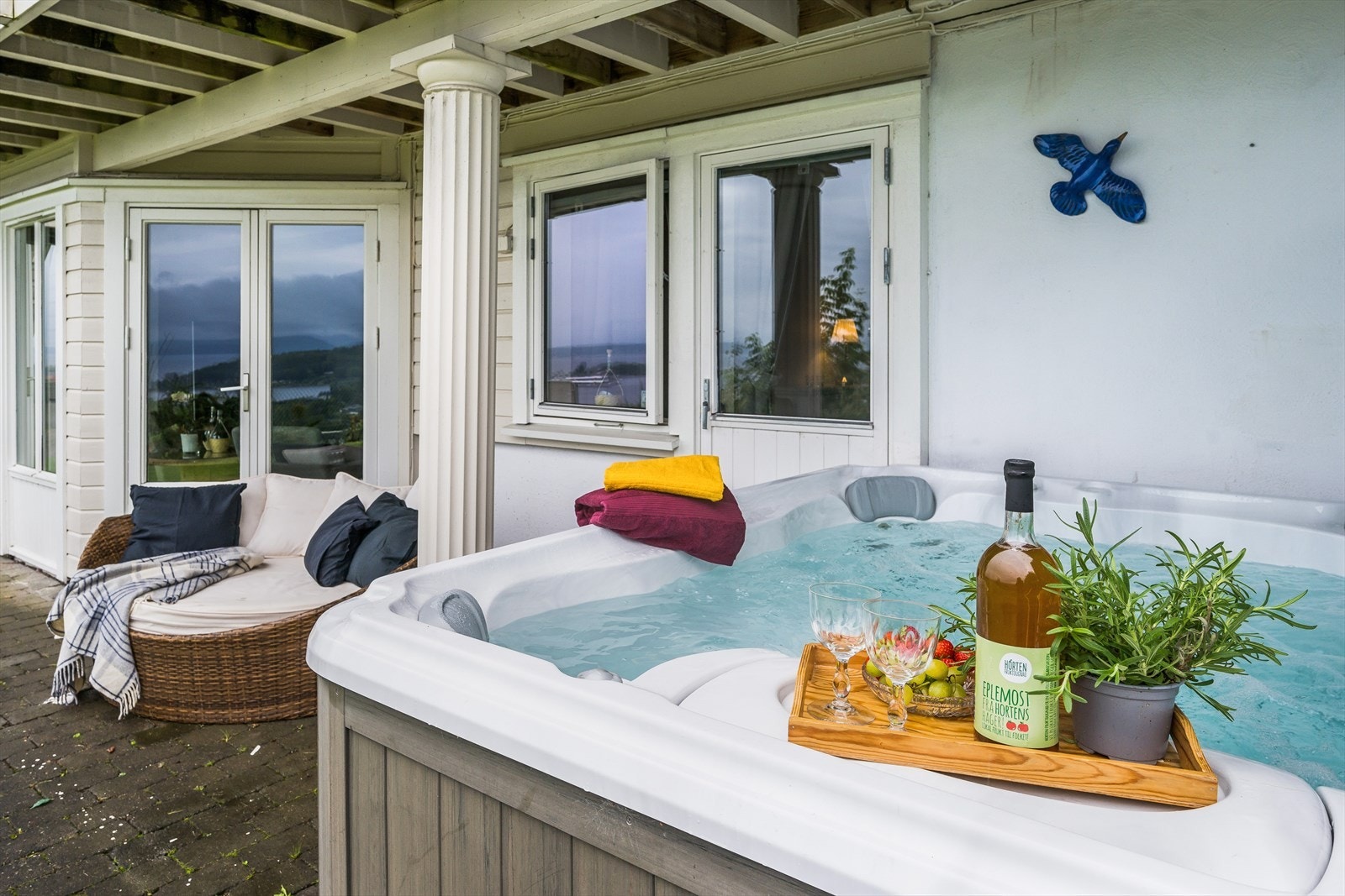 Tenk å sitte og nyte utsikten fra boblebadet! Galleribilde