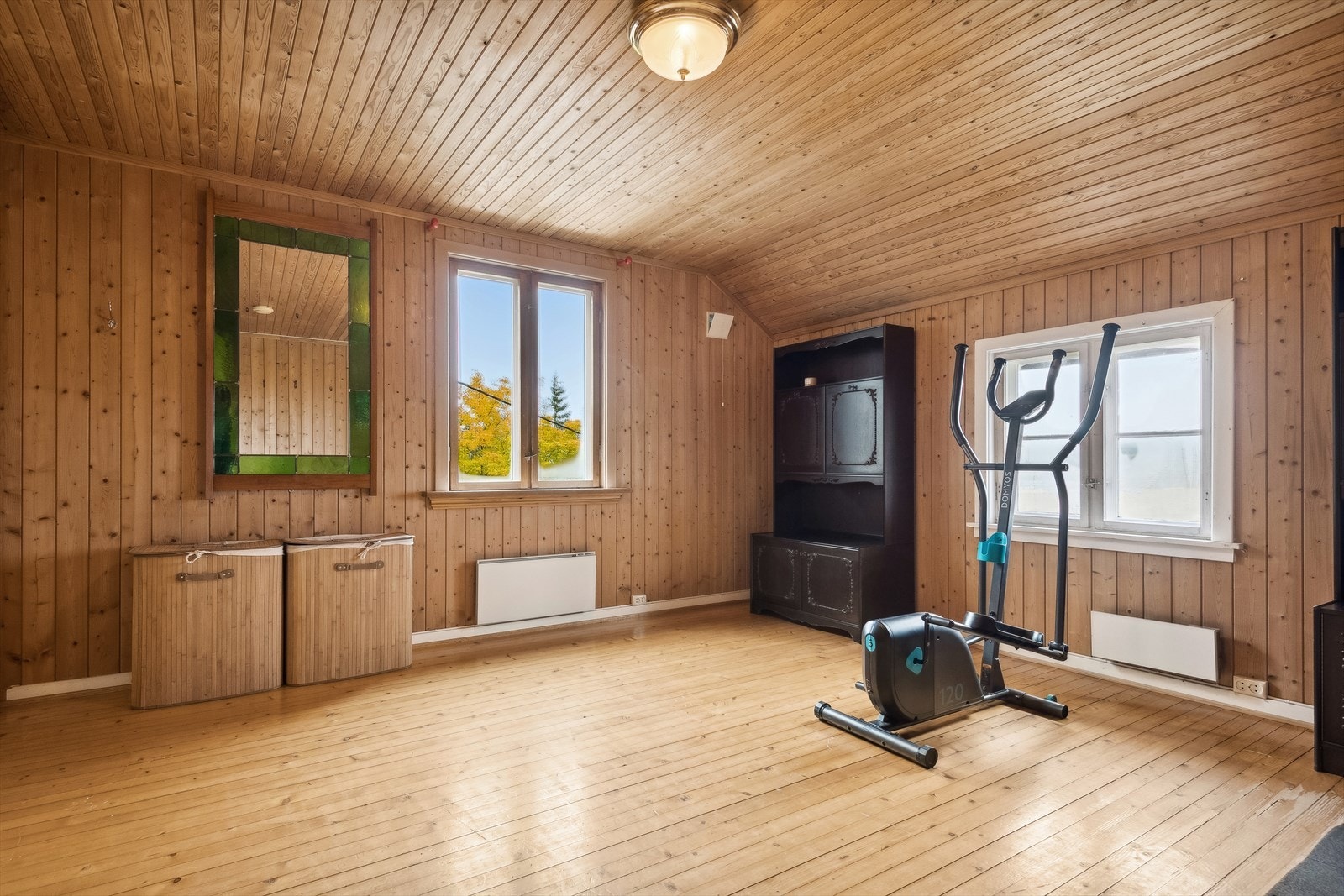 To av soverommene i 2. etasje er meget romslige. Galleribilde