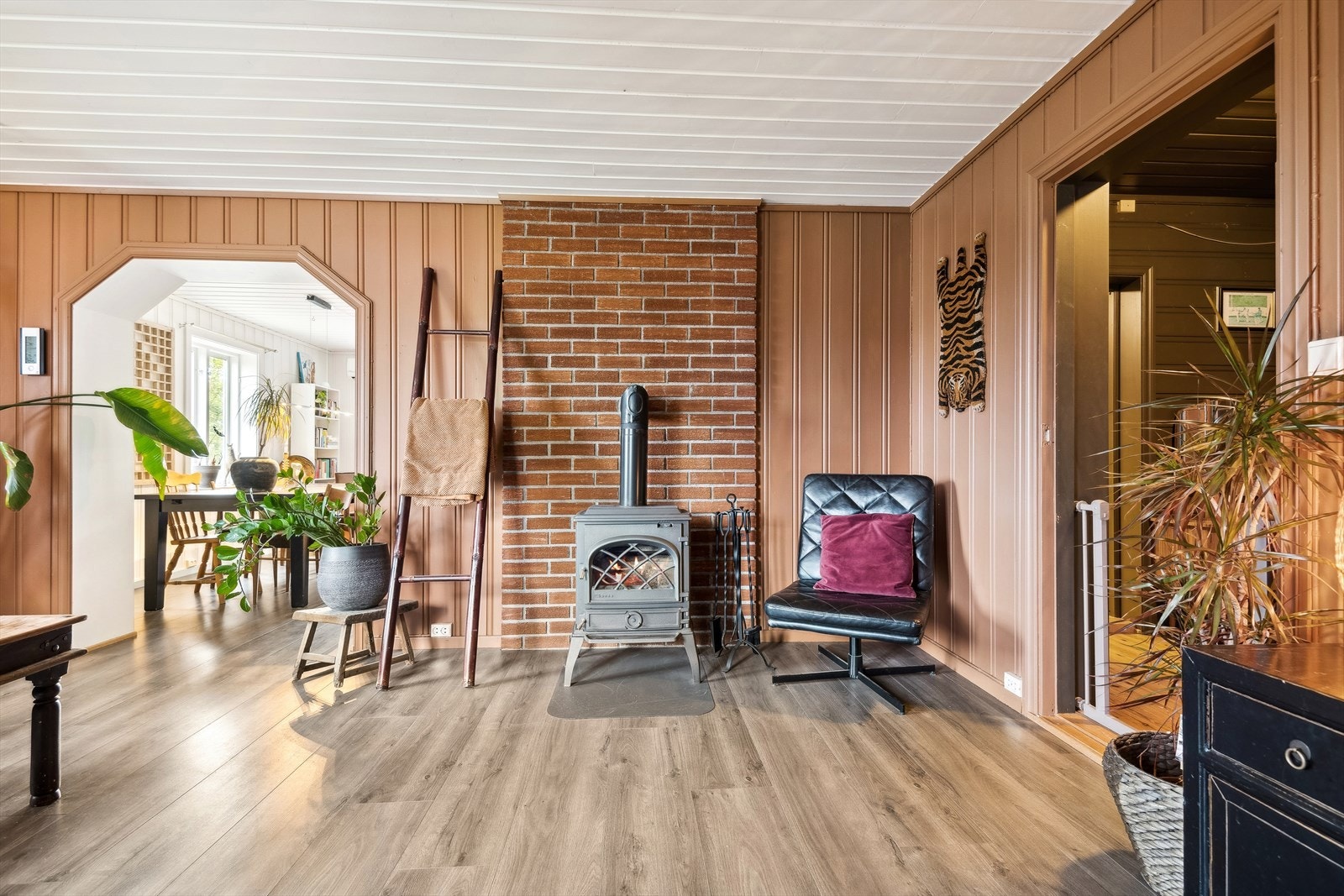 Pen peisovn som varmer godt på kalde høstkvelder. Galleribilde