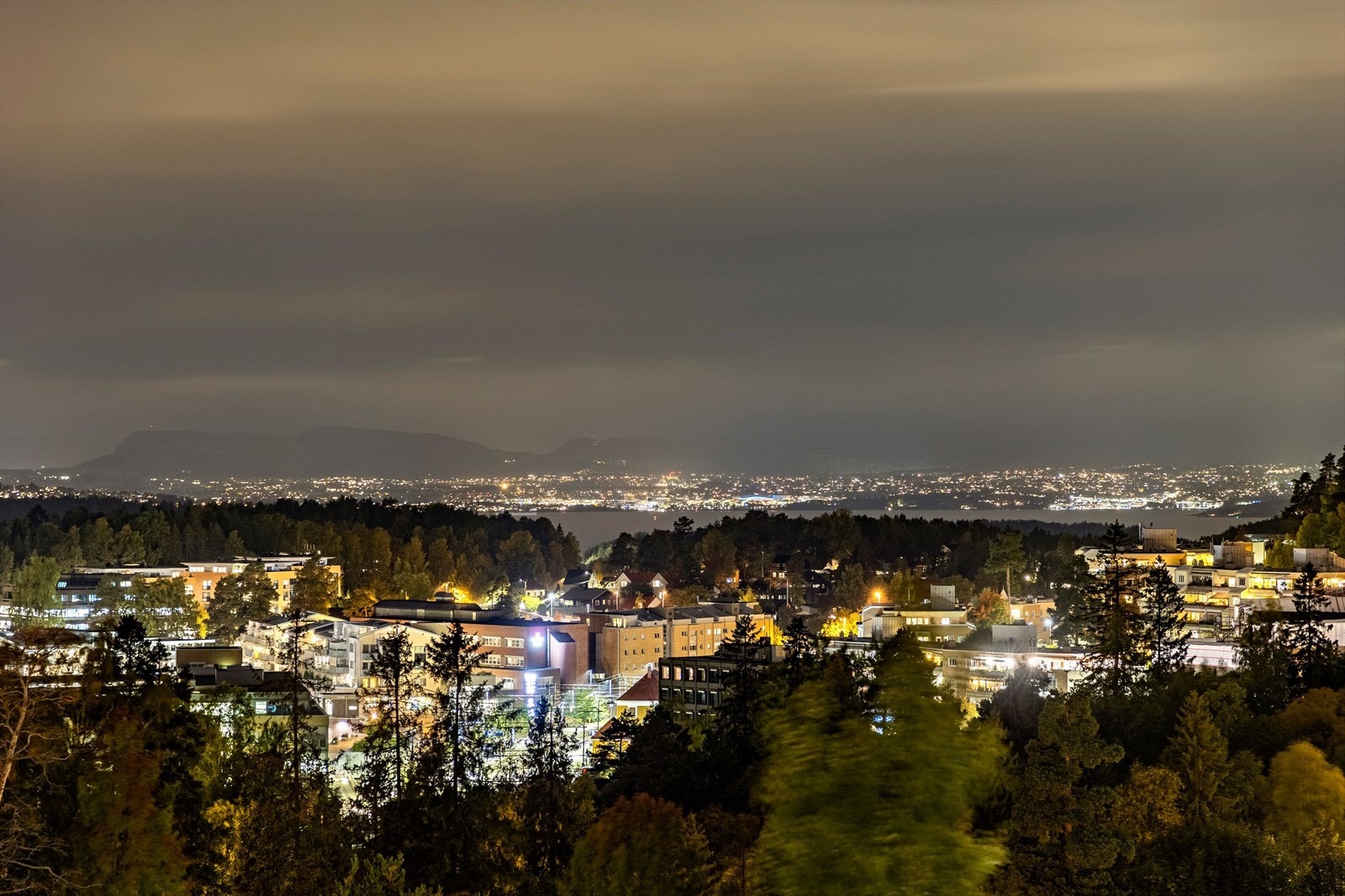 Arealeffektiv 2-roms toppleilighet med nydelig utsikt. Galleribilde