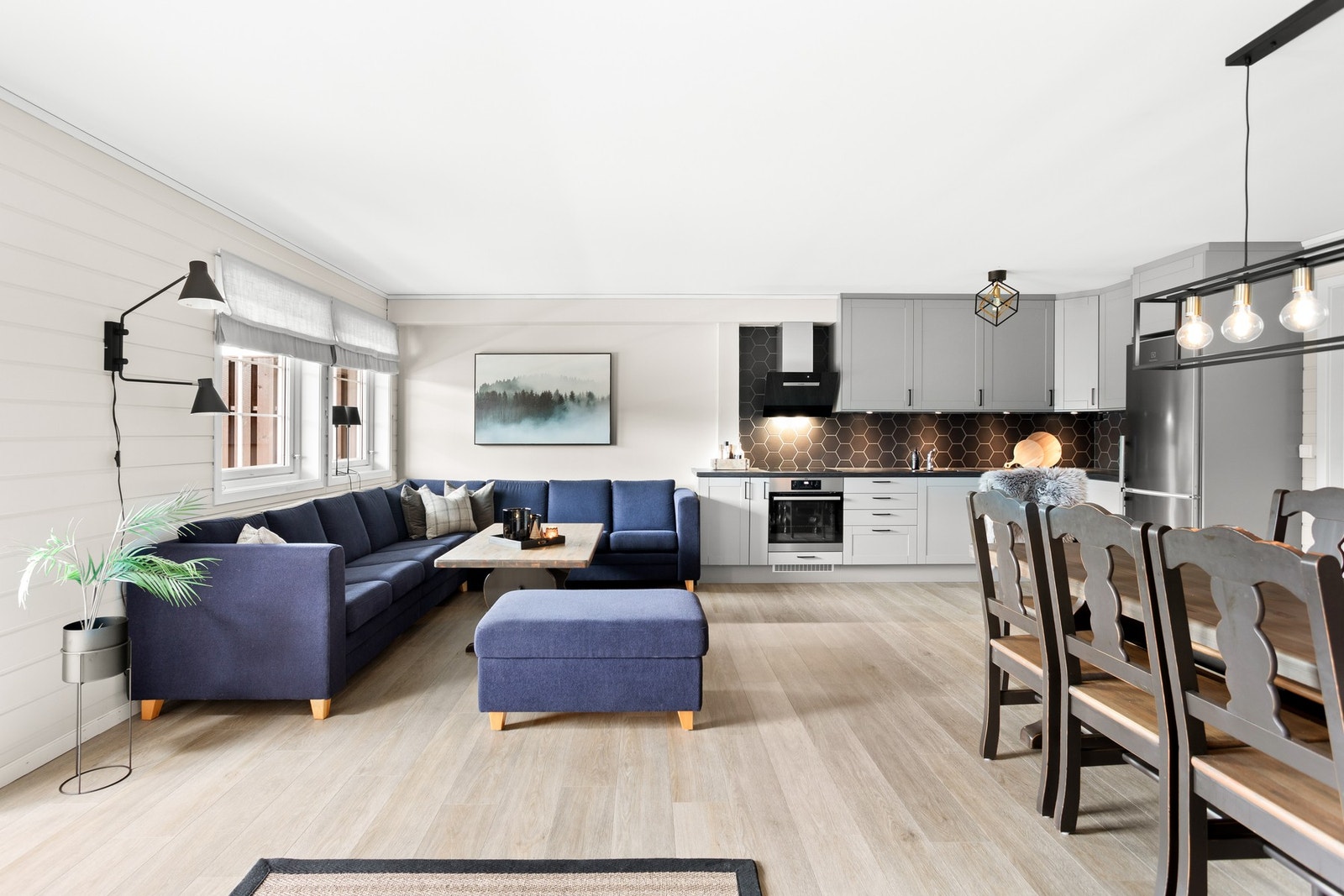 Innholdsrik leilighet med sentral beliggenhet på Gautefall. Galleribilde