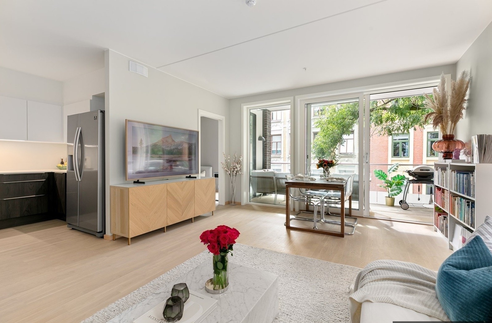 Stue - Termostatstyrt vannbåren gulvvarme via fjernvarme - Galleribilde