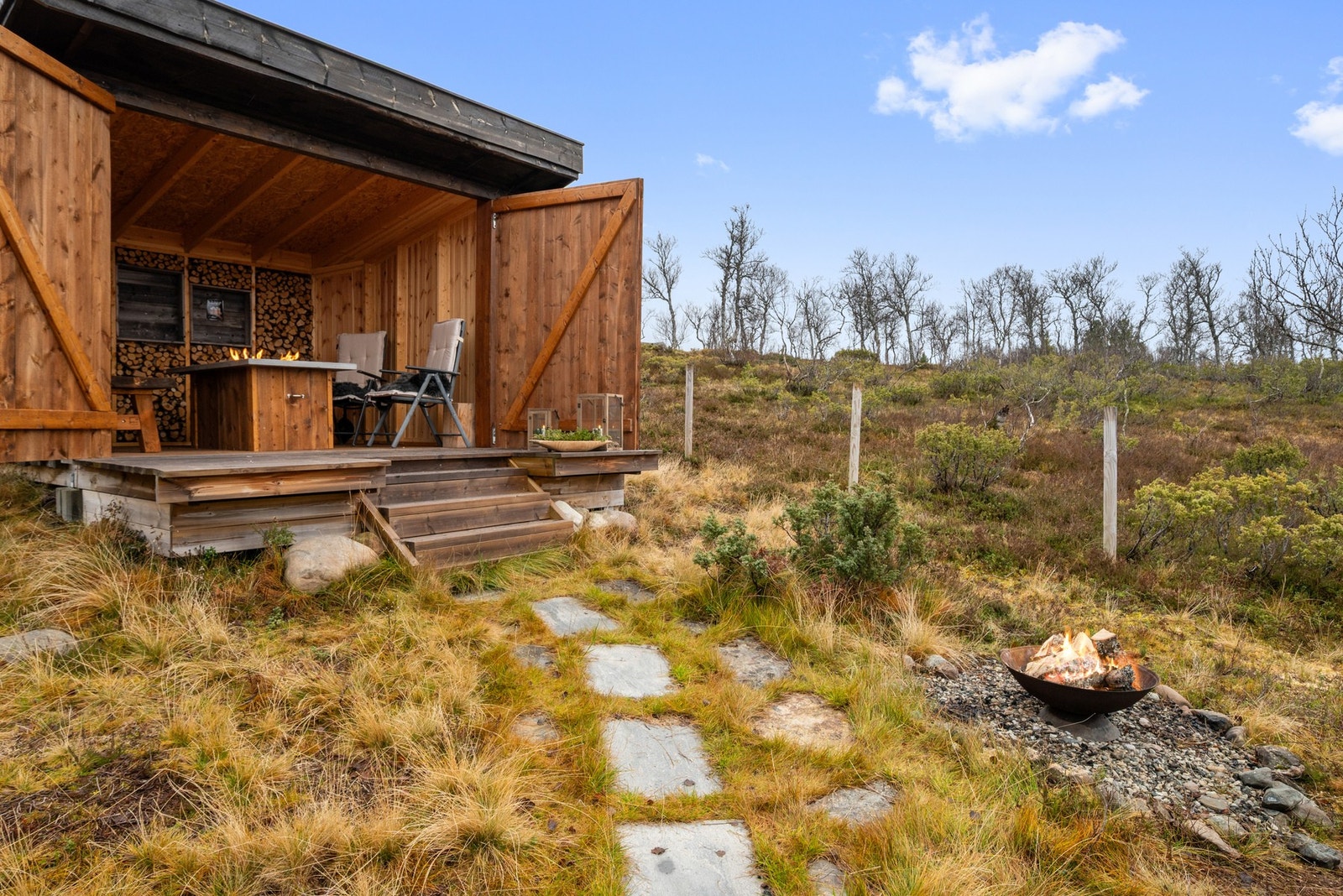 Gapahuken blir et naturlig samlingspunkt. Galleribilde