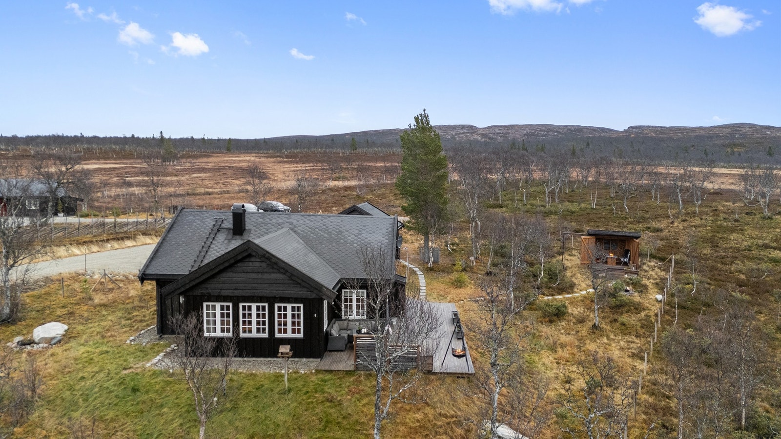Om vinteren har man oppkjørte skiløyper like utenfor feltet som henger sammen med Røros sitt store løypenett. Galleribilde
