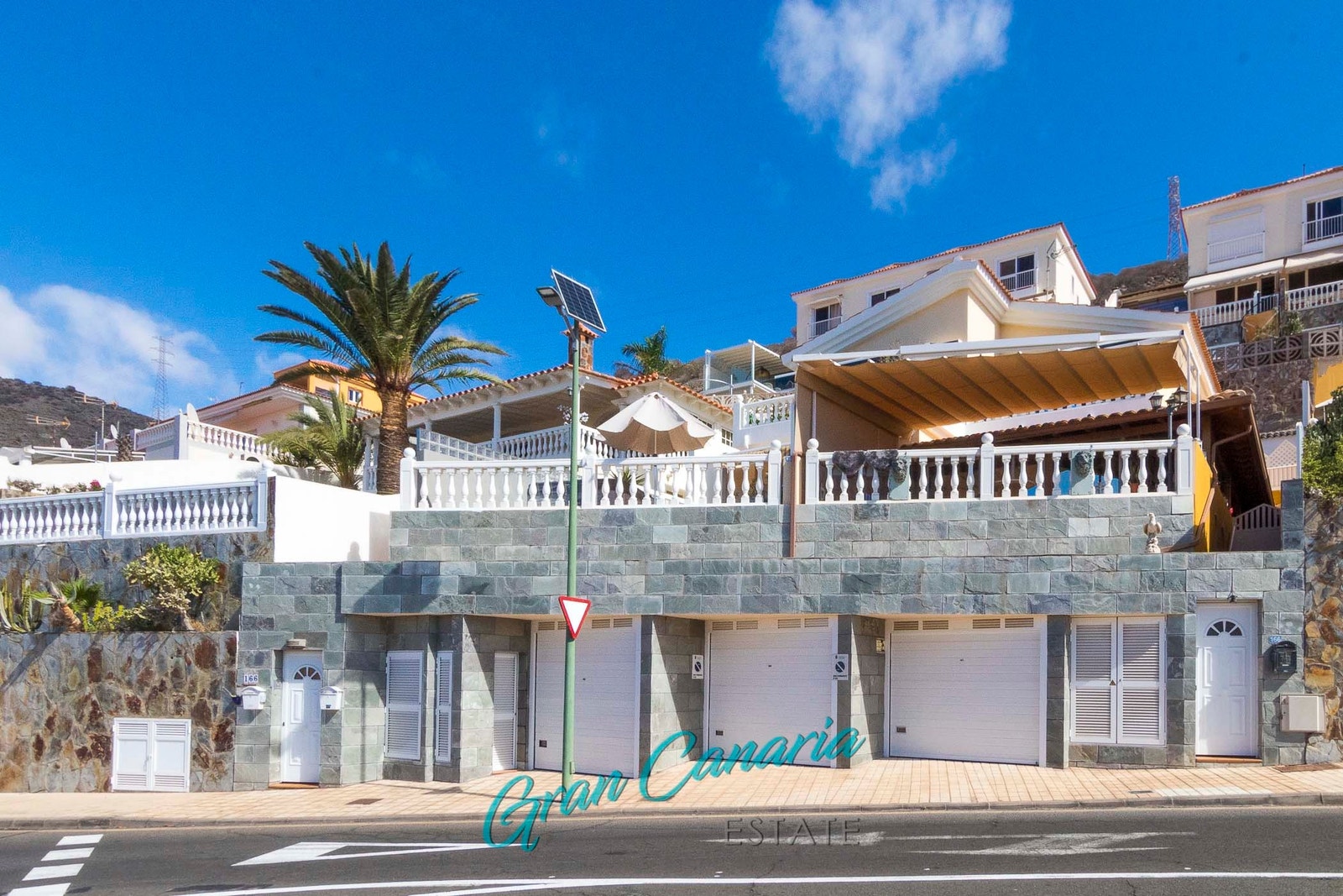 Egen garasje Galleribilde