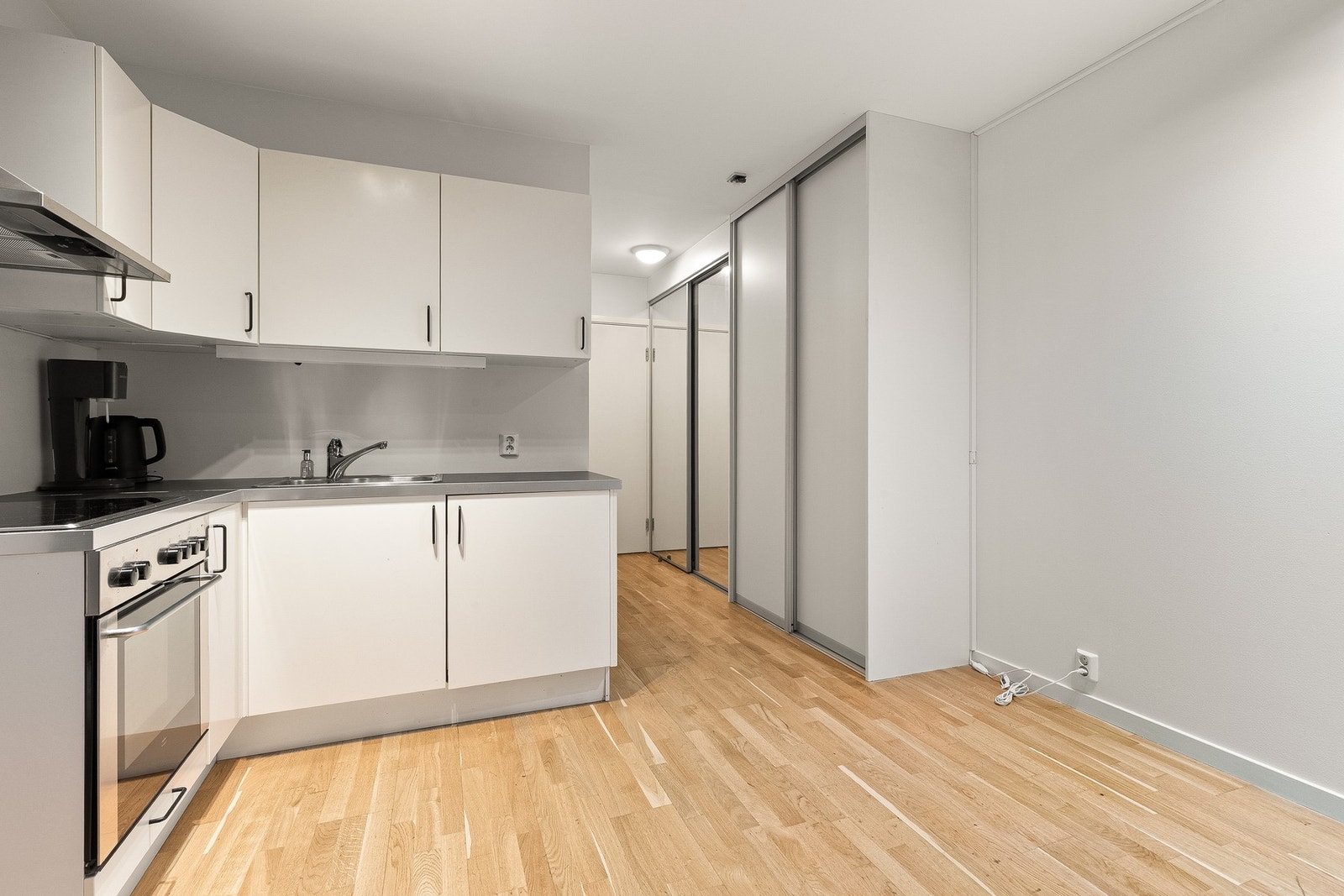 Gode oppbevaringsløsninger ifm. gangen. Galleribilde