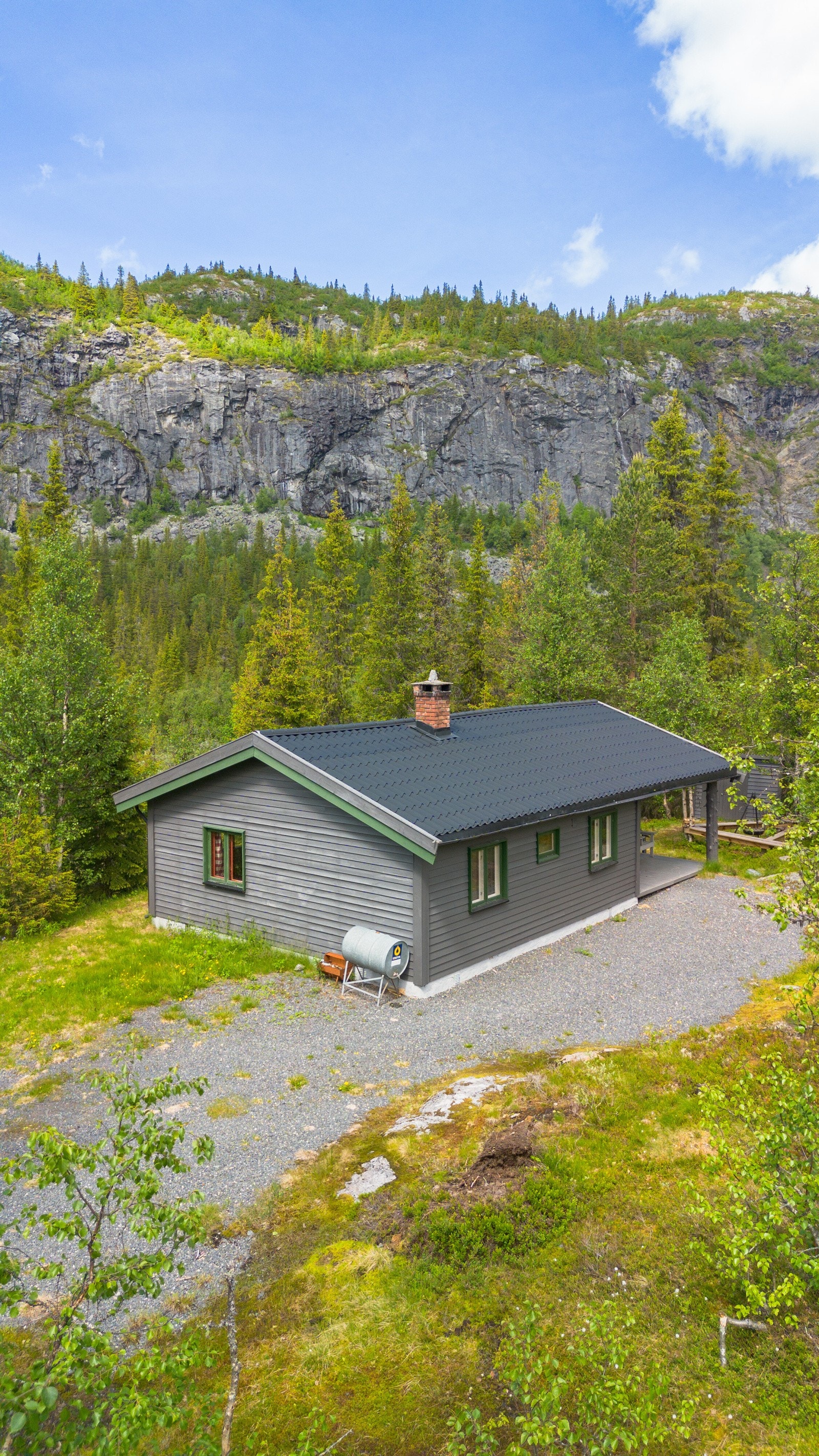 Eiendommen ligger fint til med lett adkomst til de mange turmulighetene området har å by på Galleribilde