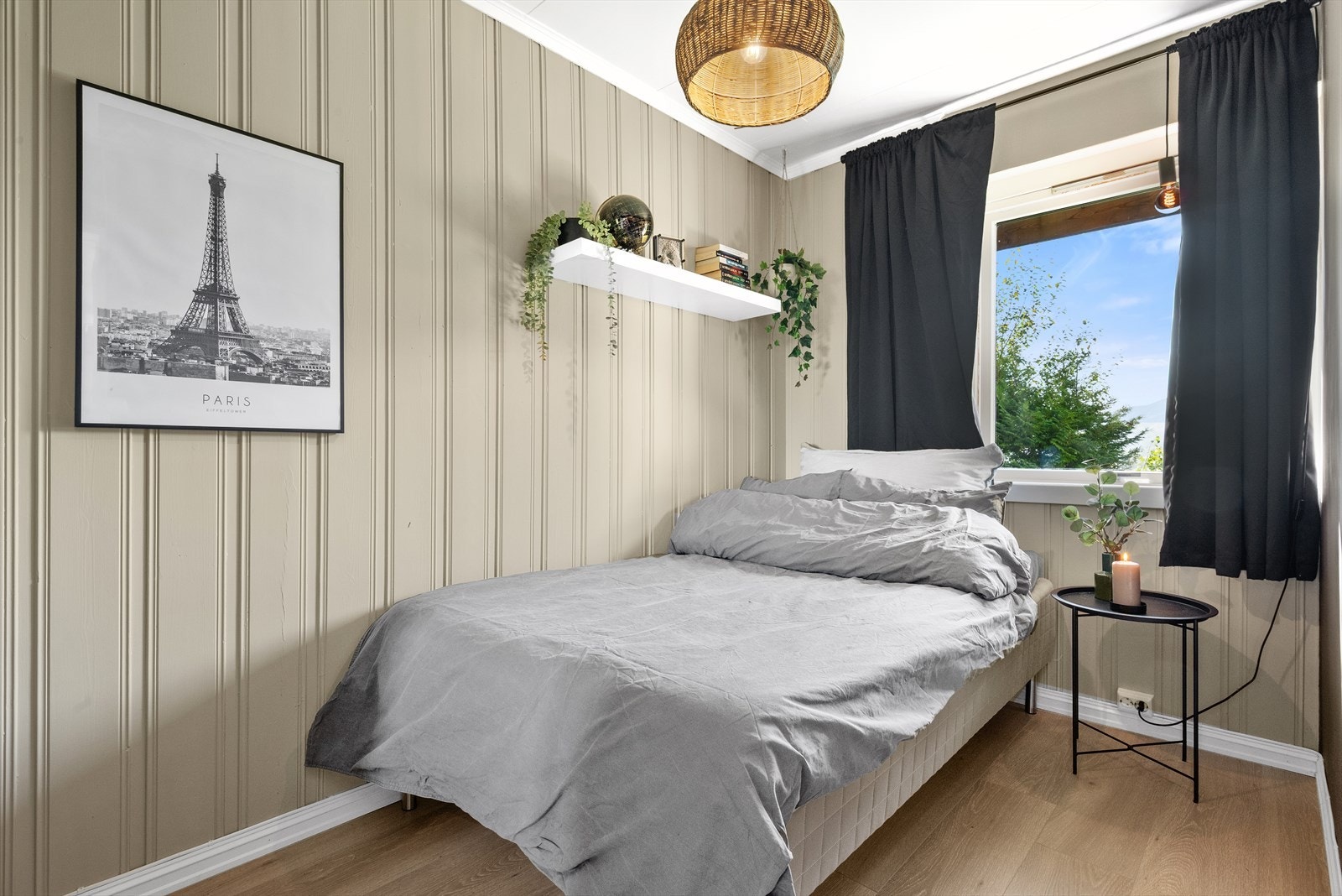 Sokkelen har 2 soverom Galleribilde