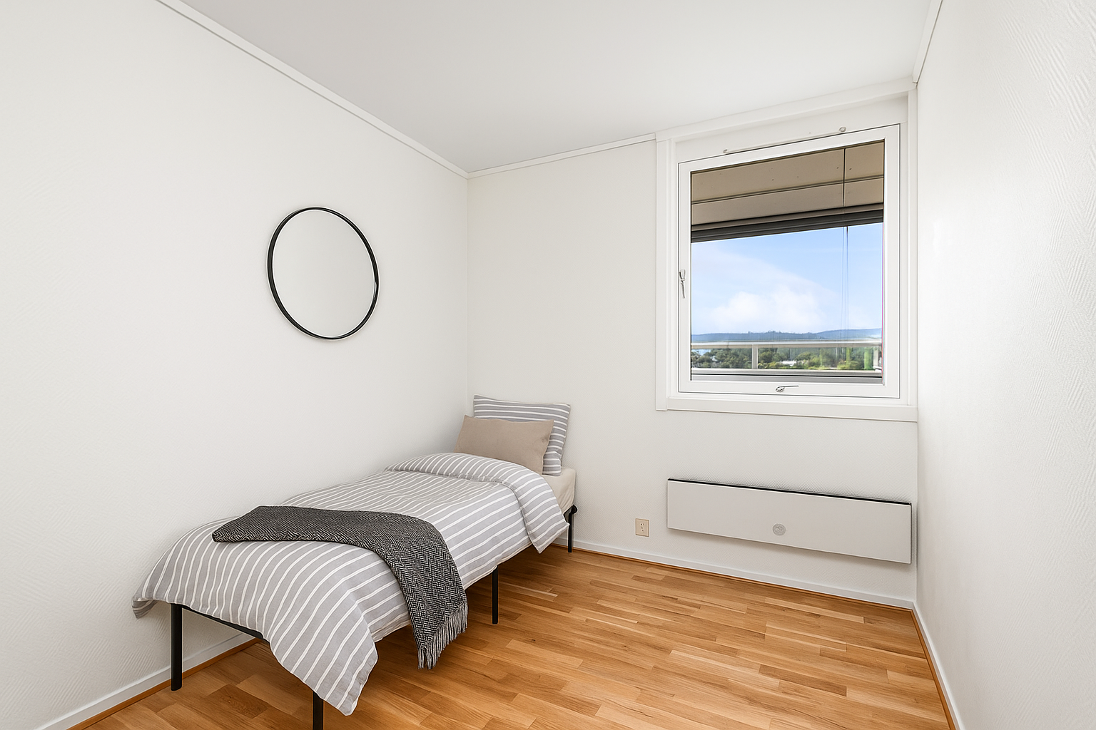 Soverom 2 er også av god størrelse. (dig. møblering) Galleribilde