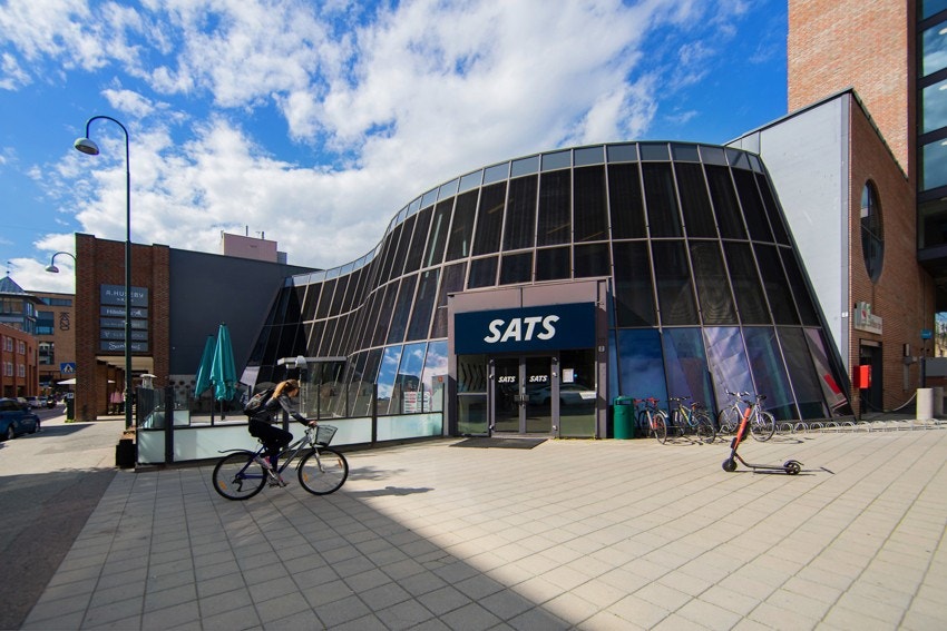 Kort gåtur til Karenslyst allé - Her representert ved Sats Sjølyst. Galleribilde