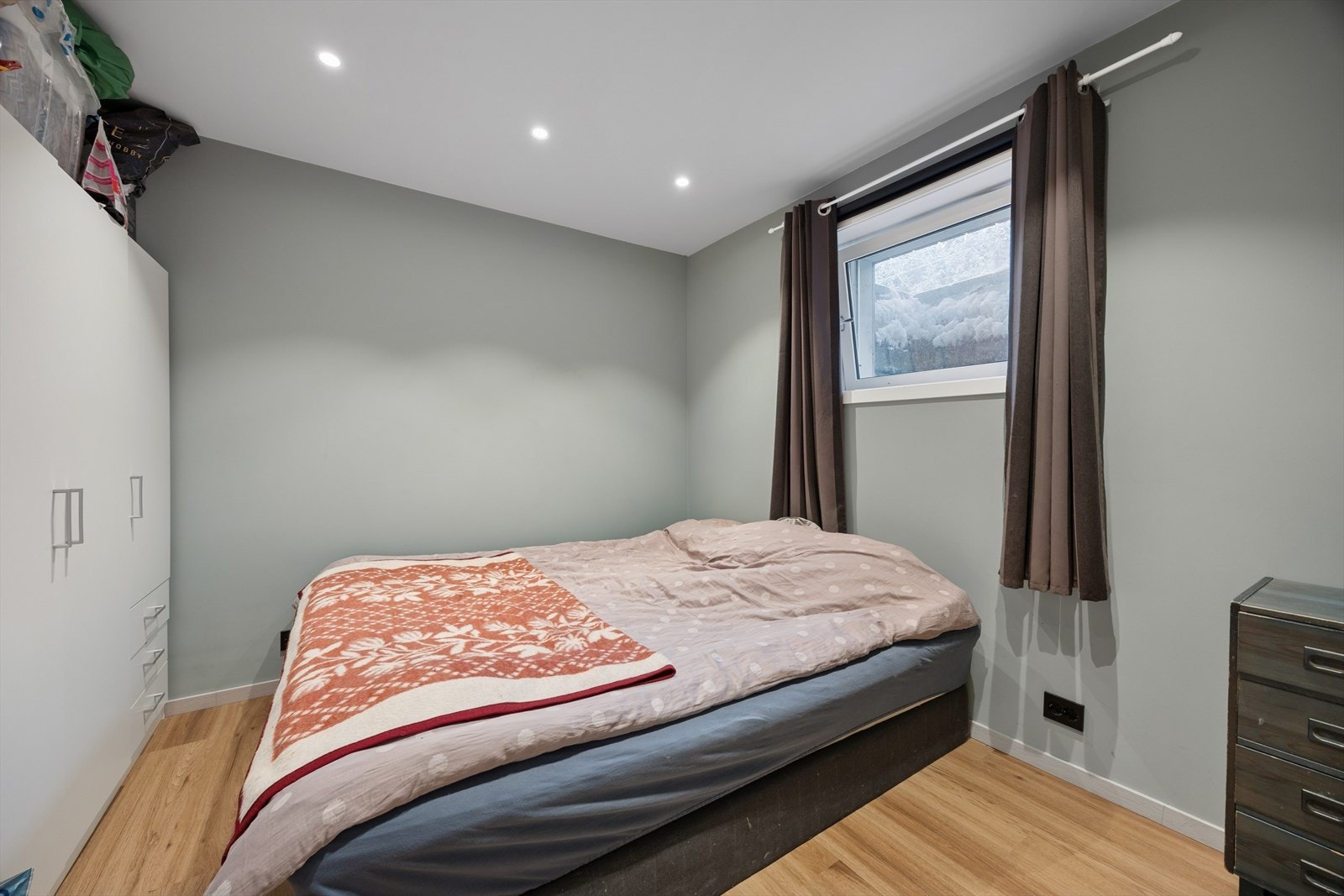 Soverommet har god plass til seng og garderobeløsning. Galleribilde