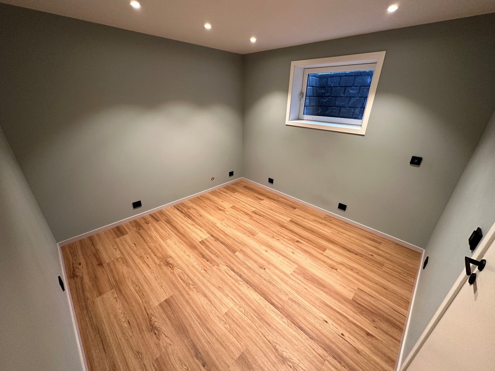 Selgers private bilder. Galleribilde