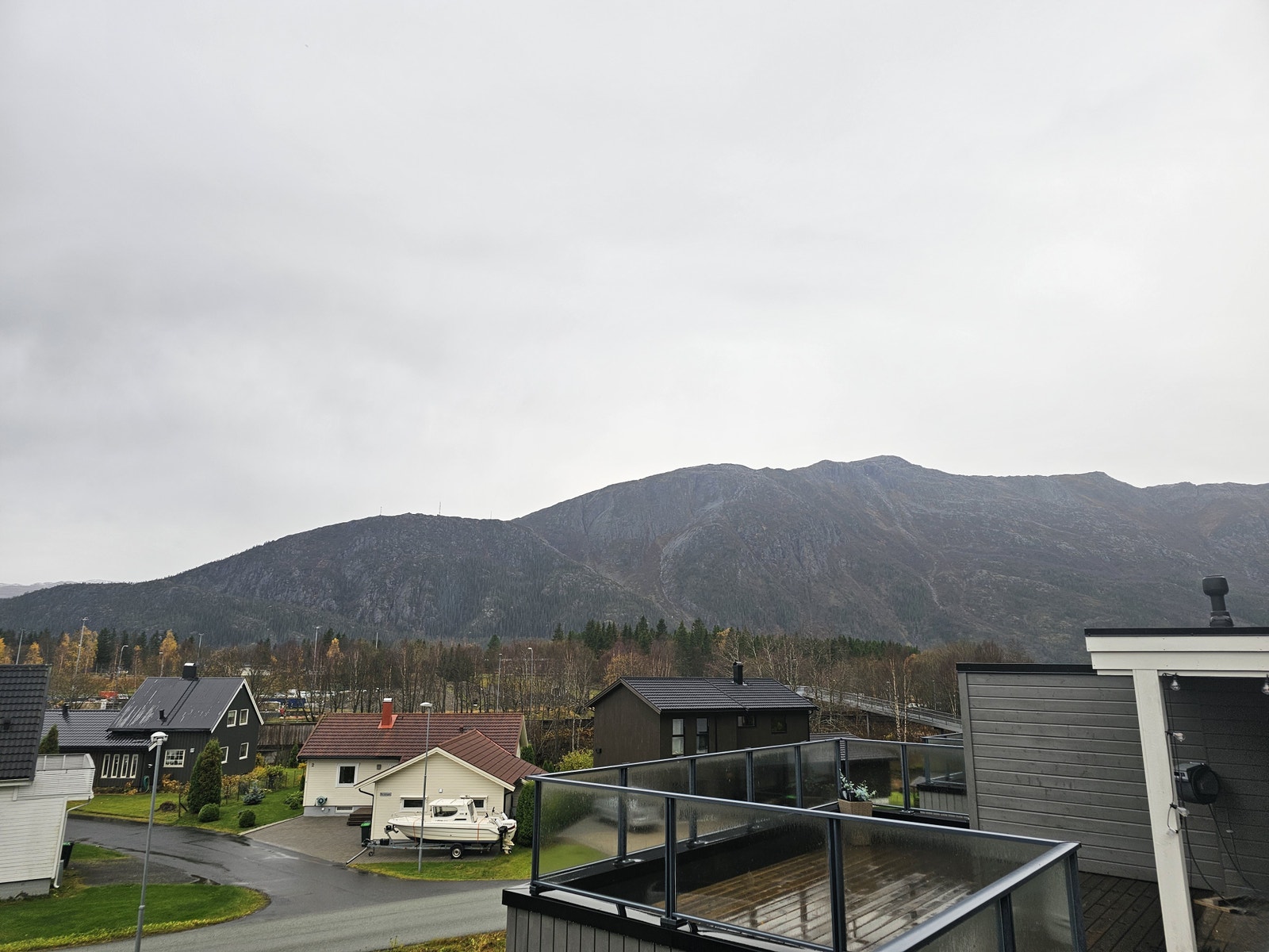 Utsikt takterrasse mot nordvest
(Enkelte gjenstander kan være fjernet på bildet via AI) Galleribilde