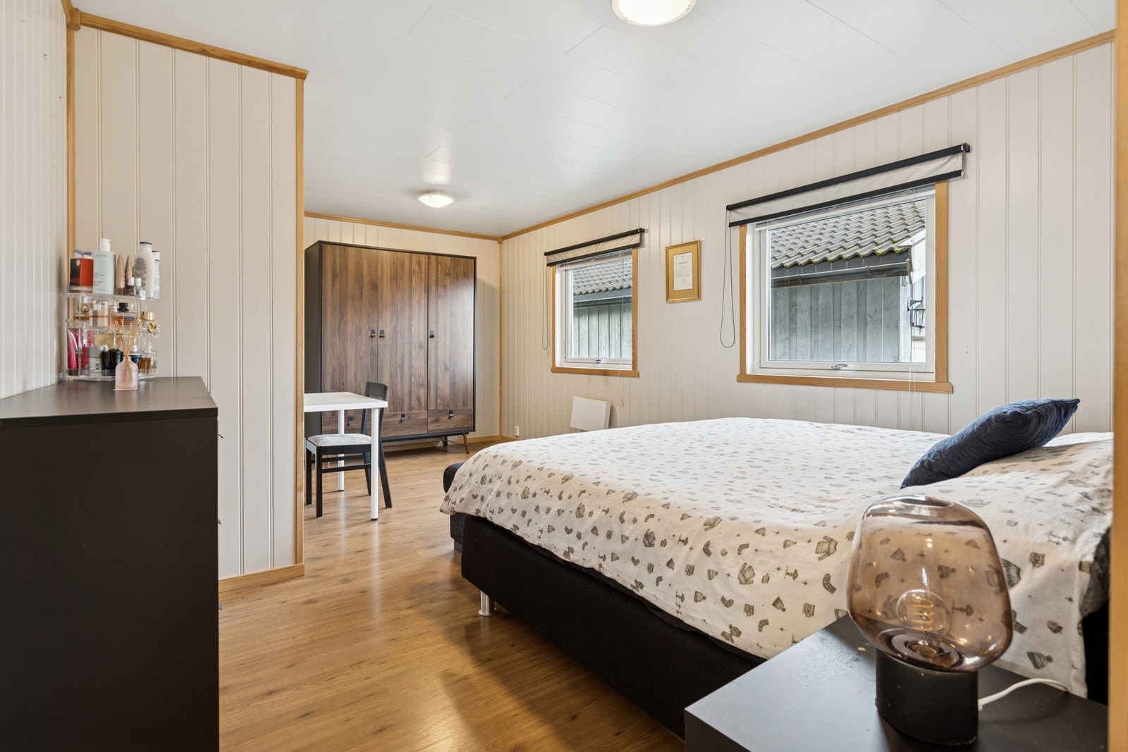 Soverommet i første etasje er av romslig karakter. Galleribilde