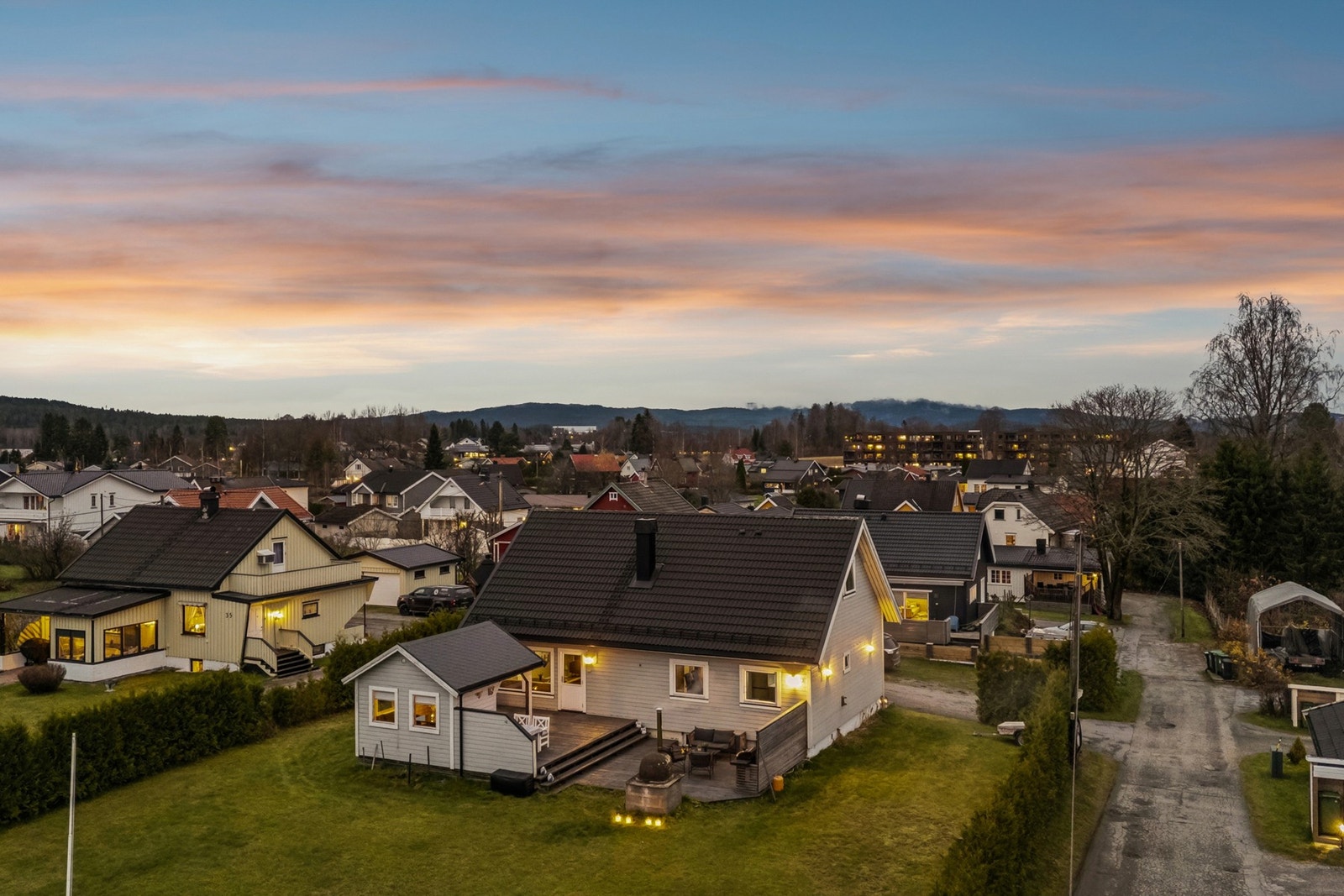 Velkommen til Sagmovegen 33! Fotografert av Bjørn Sørheim v/EFKT. Galleribilde