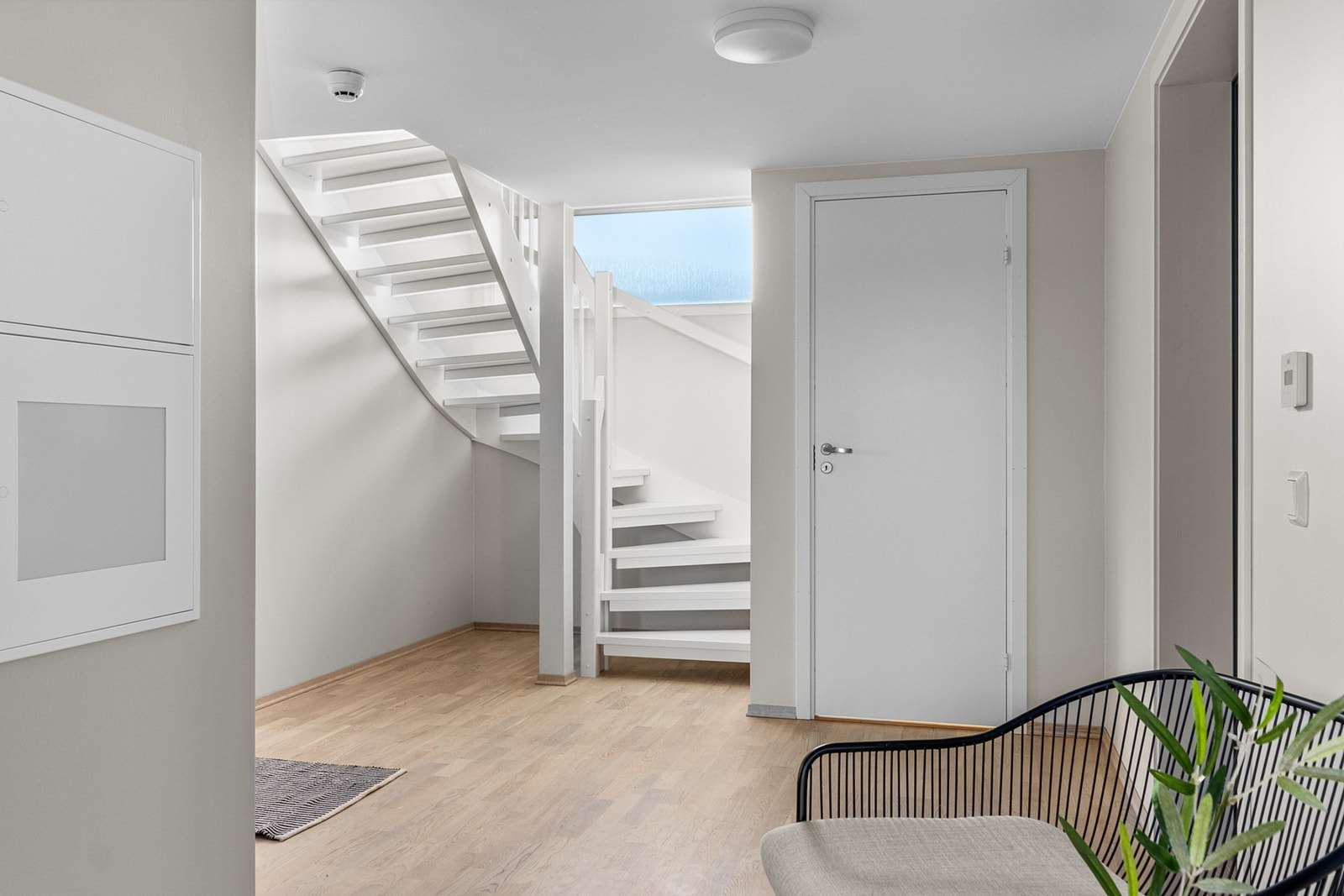 Trappoppgang til 2 etasje. Galleribilde