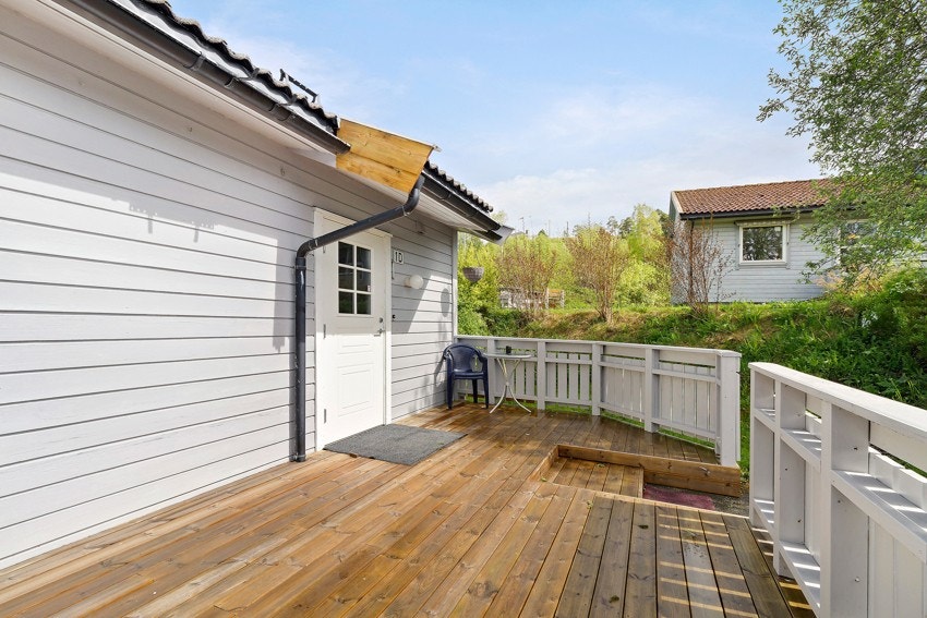 Terrasse ved inngangsparti. Galleribilde