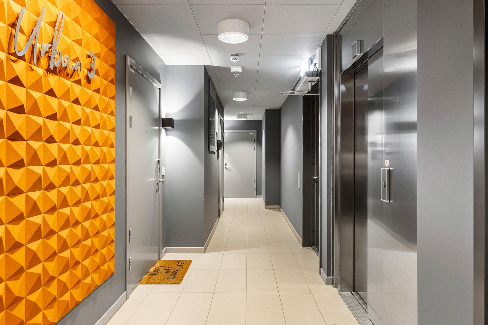 Trappefri adkomst via heis. Galleribilde