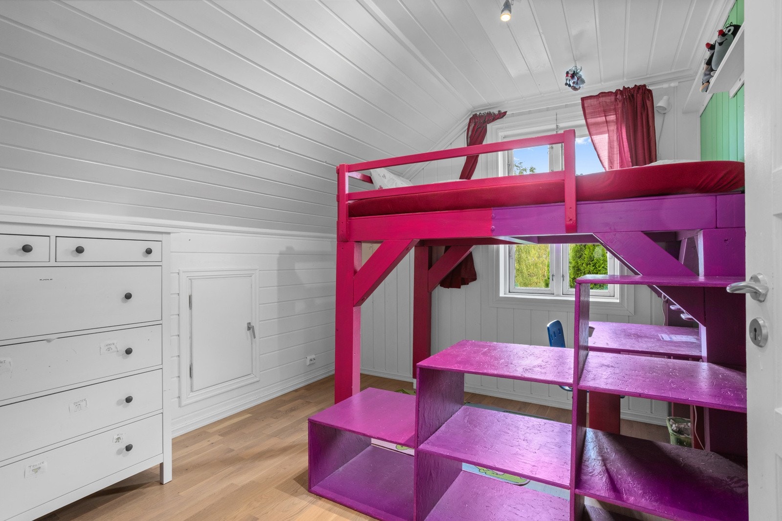 Soverom. Galleribilde