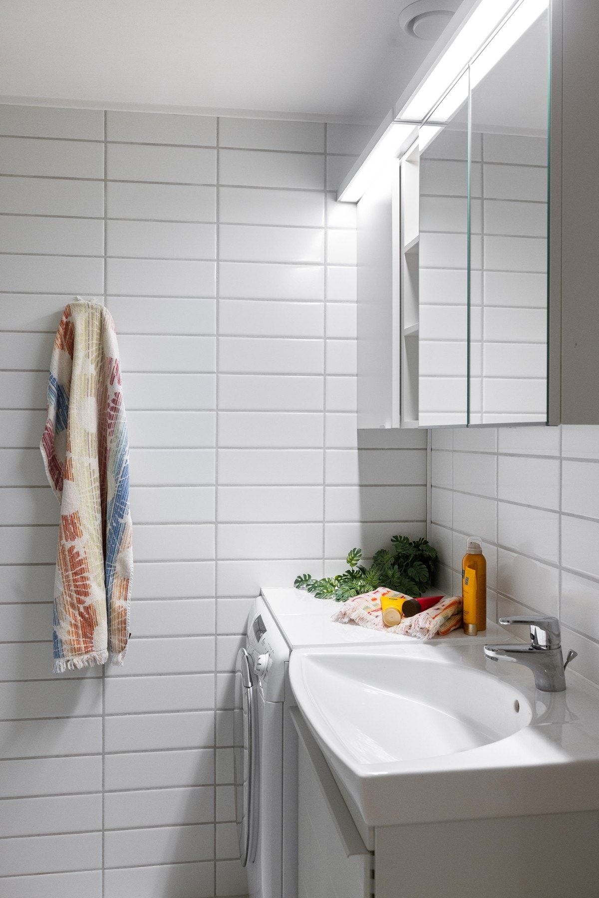 Kombinert vaskemaskin/tørketrommel medfølger handelen. Galleribilde