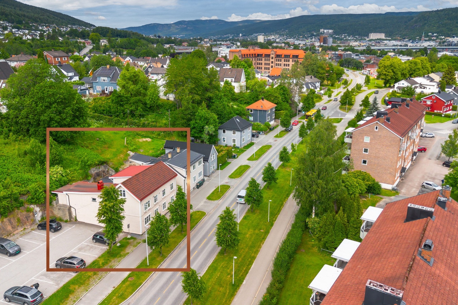 Eiendommen ligger i et sentralt og attraktivt boligområde på Rundtom Galleribilde