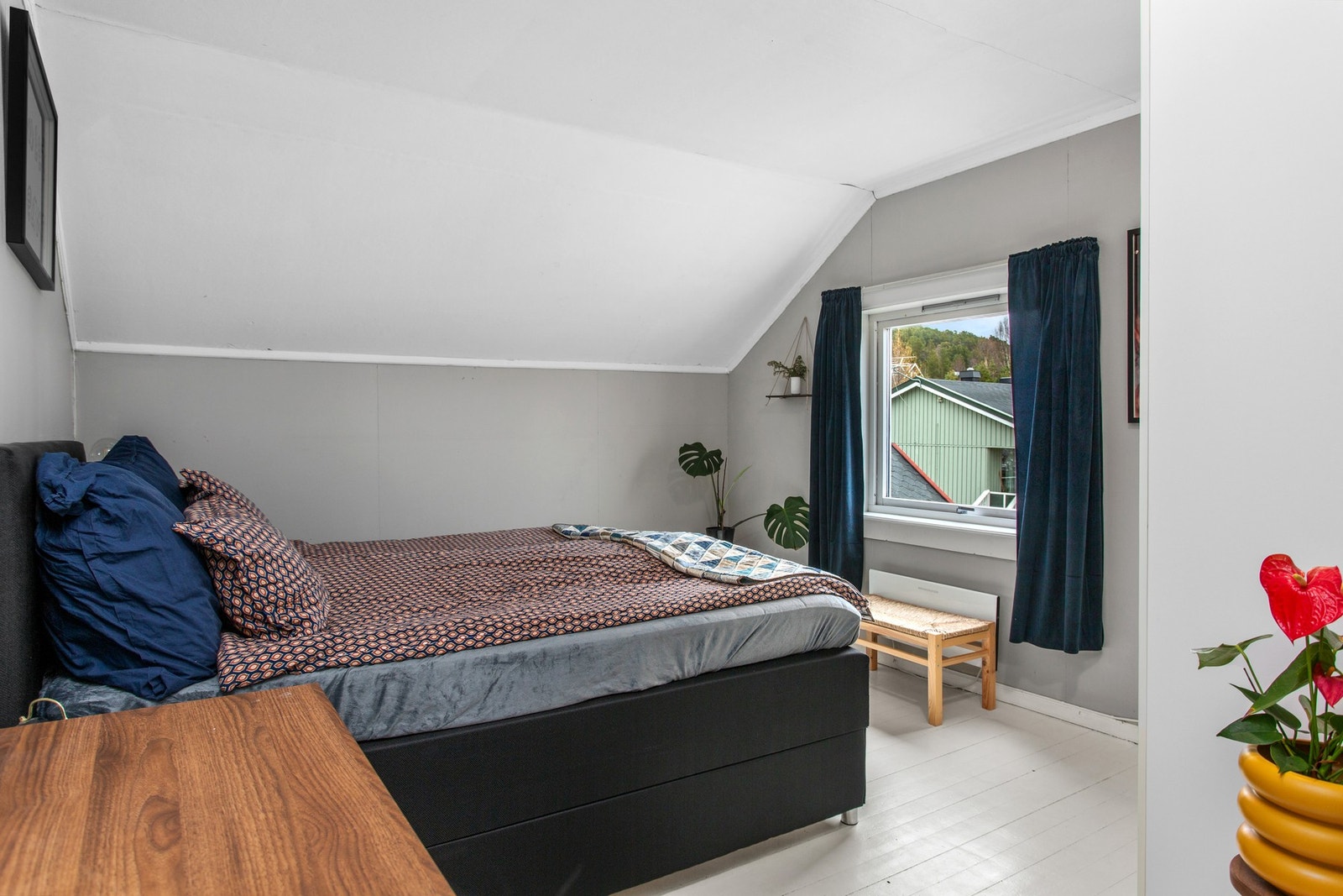 Boligen har 3 soverom på loft. Galleribilde