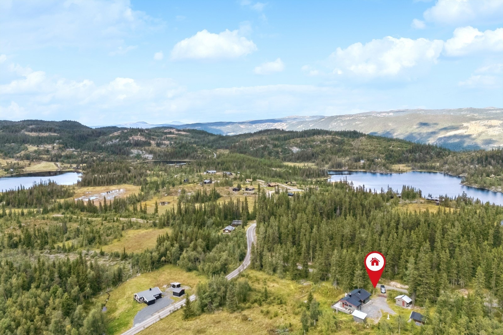 Området er kjent for sin naturskjønnhet, rolige atmosfære og gode muligheter for friluftsliv året rundt. Galleribilde