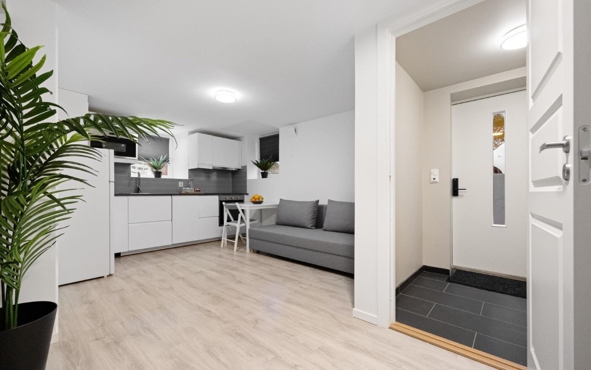 Stue, kjøkken og gang. Galleribilde