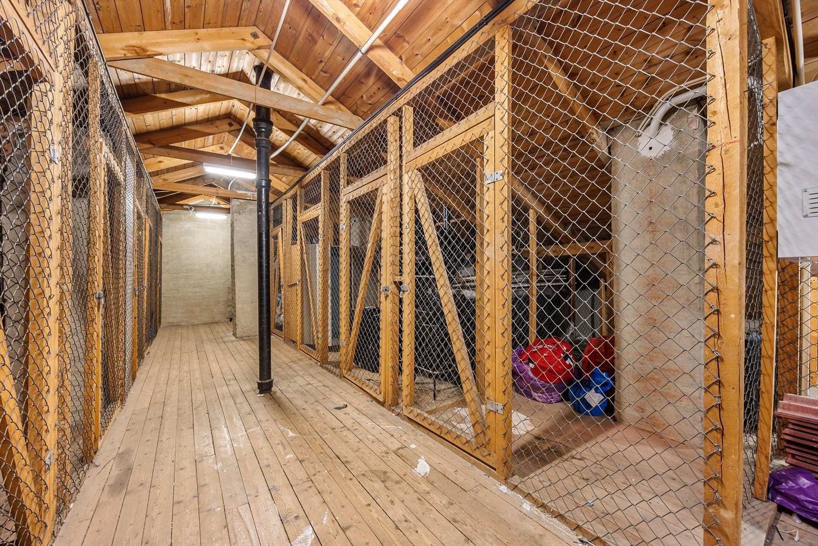 Det disponeres også loftsbod på 4 m² med skråtak Galleribilde