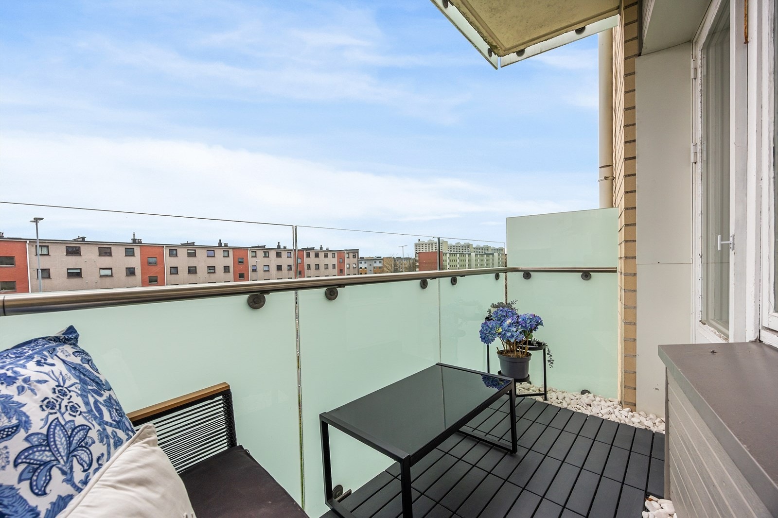 Delvis overbygd balkong på 4 m² Galleribilde