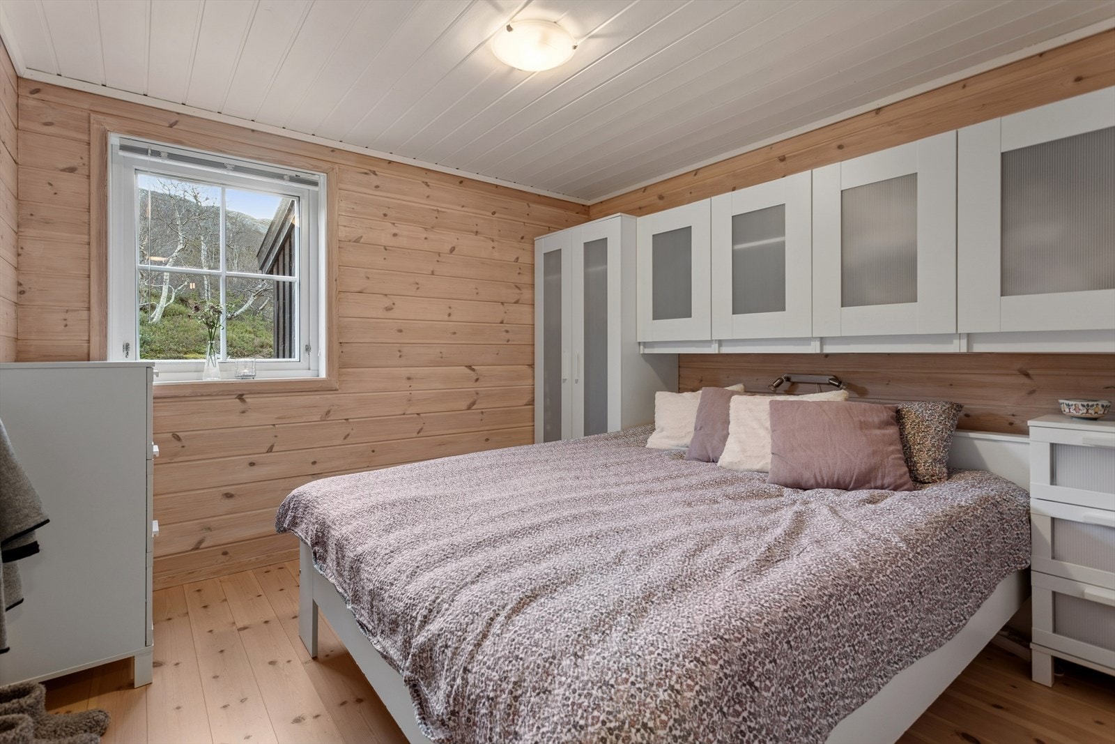Soverom 1 beliggende i 1. etasje. Galleribilde
