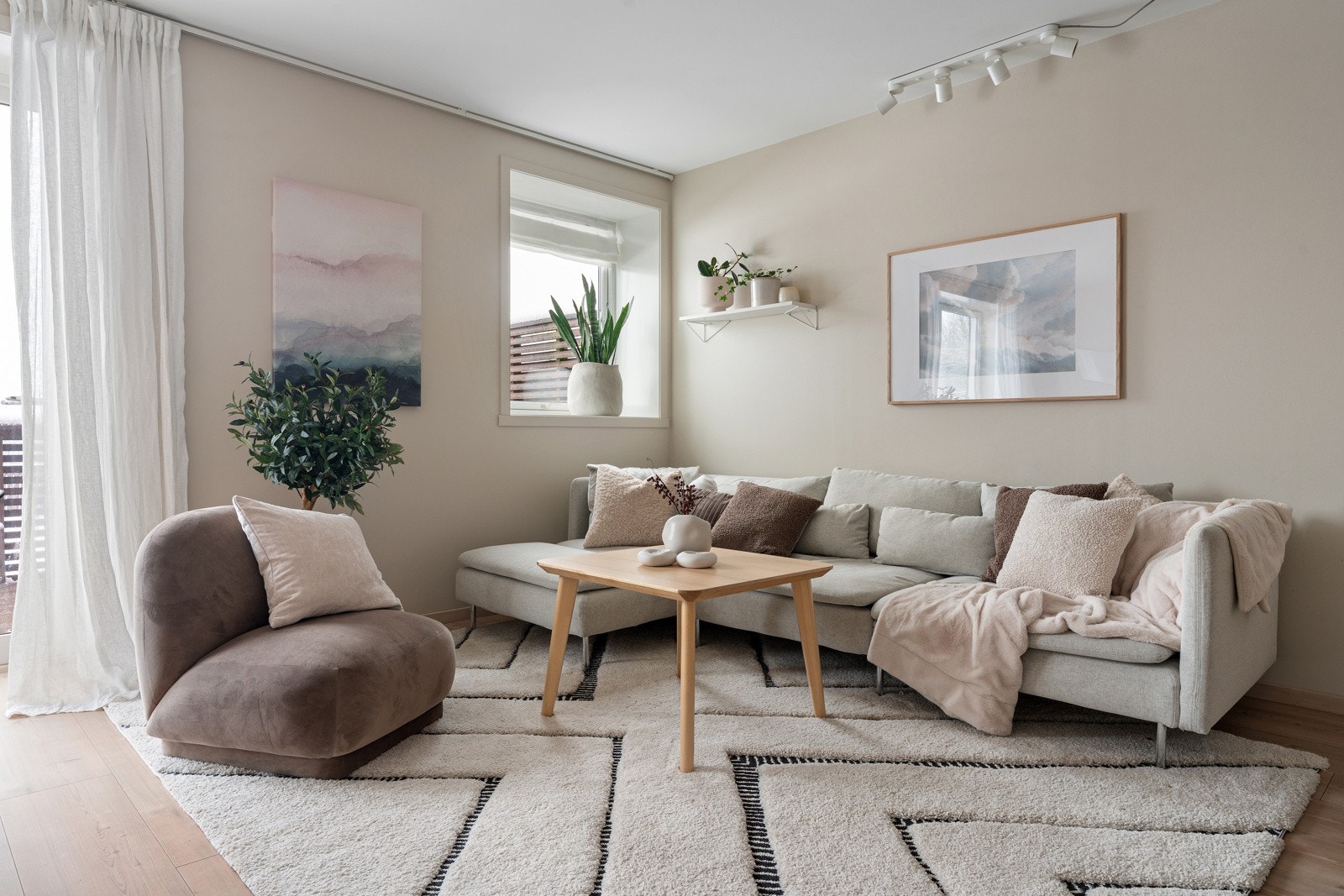 Velkommen til Stjernevegen 11 - Presentert av Jonas Bergersen ved Sne Eiendomsmegling.