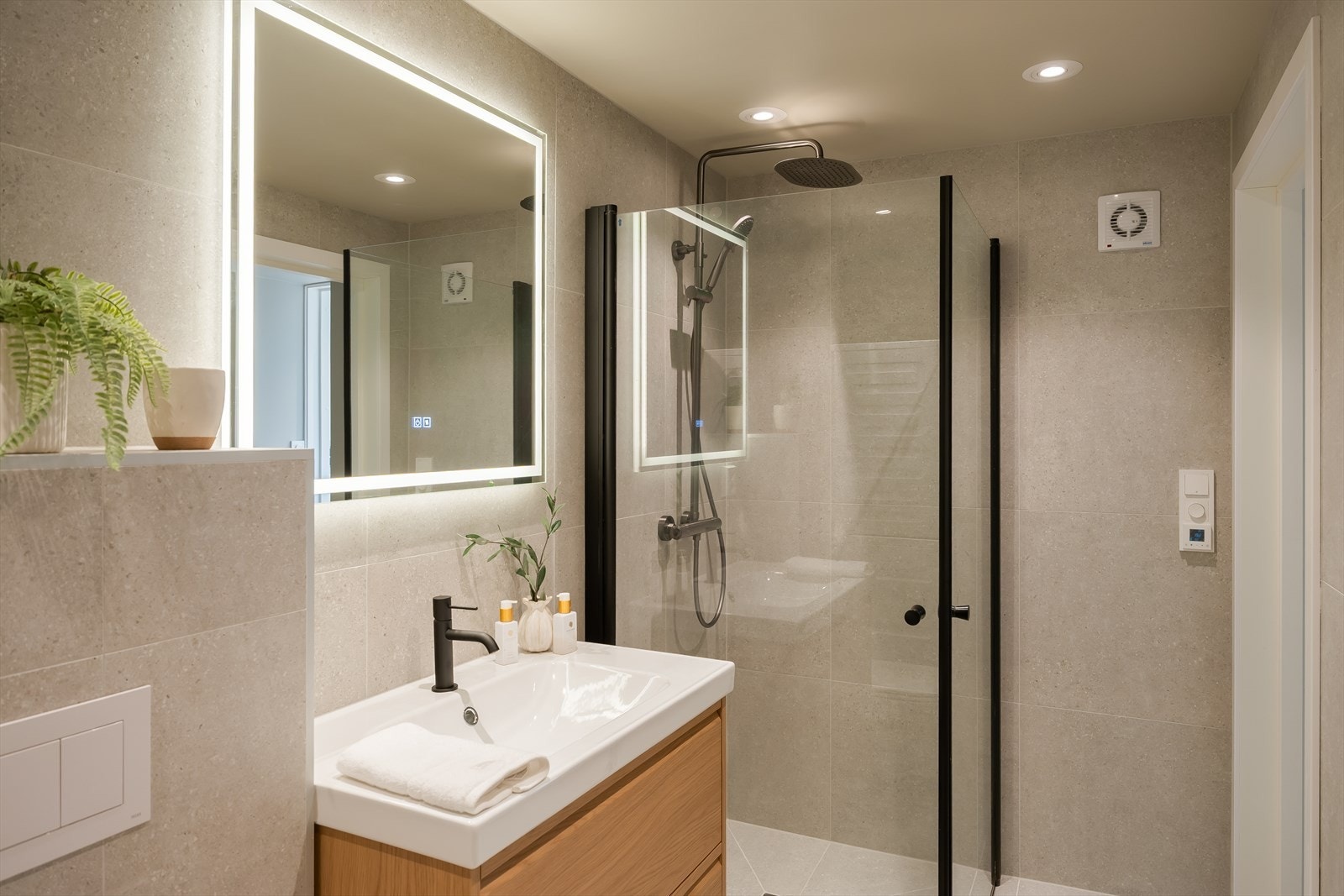 Et flott og stilrent bad, nytt fra 2025! Galleribilde