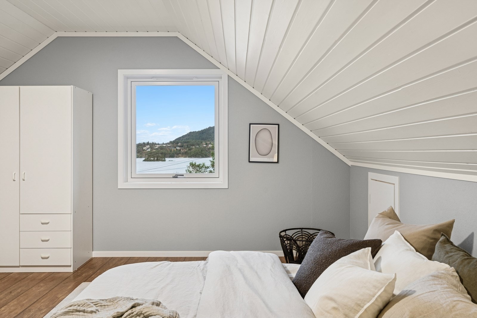 Praktfull sjøutsikt. Galleribilde