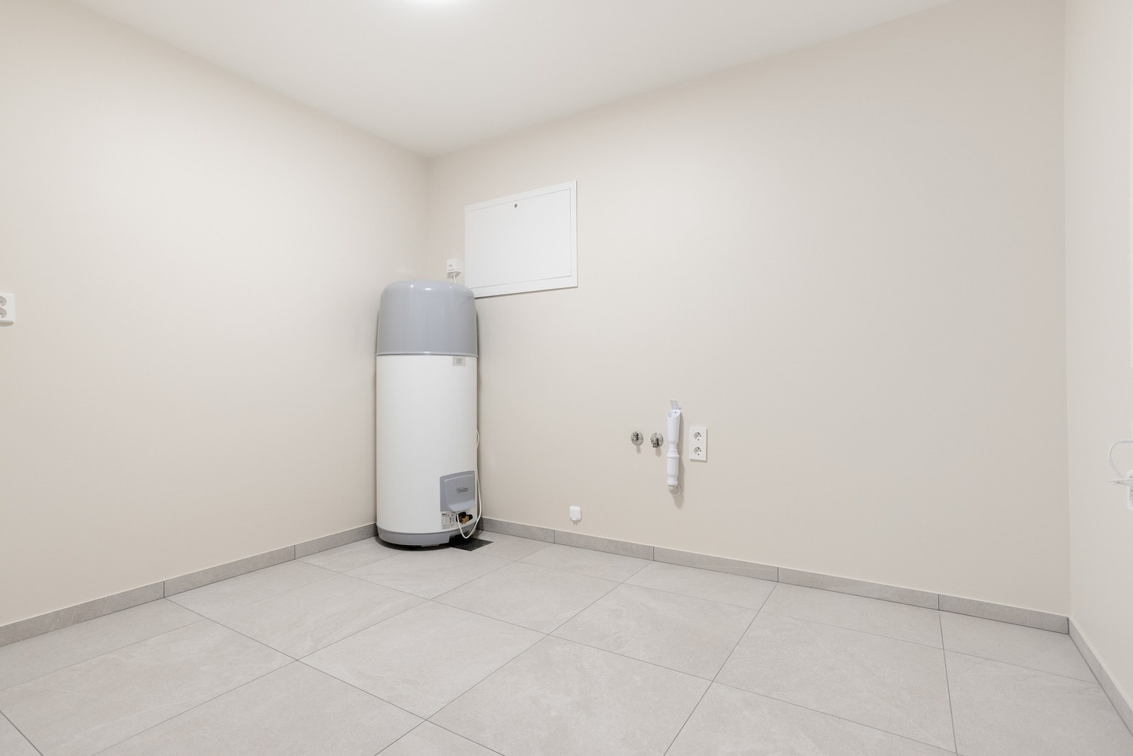 Vaskerom Galleribilde