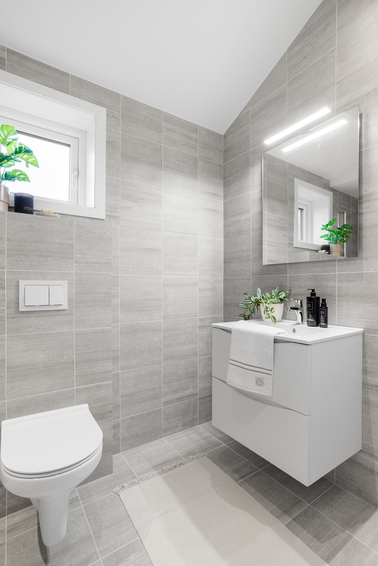 Bad i 1 etasje Galleribilde