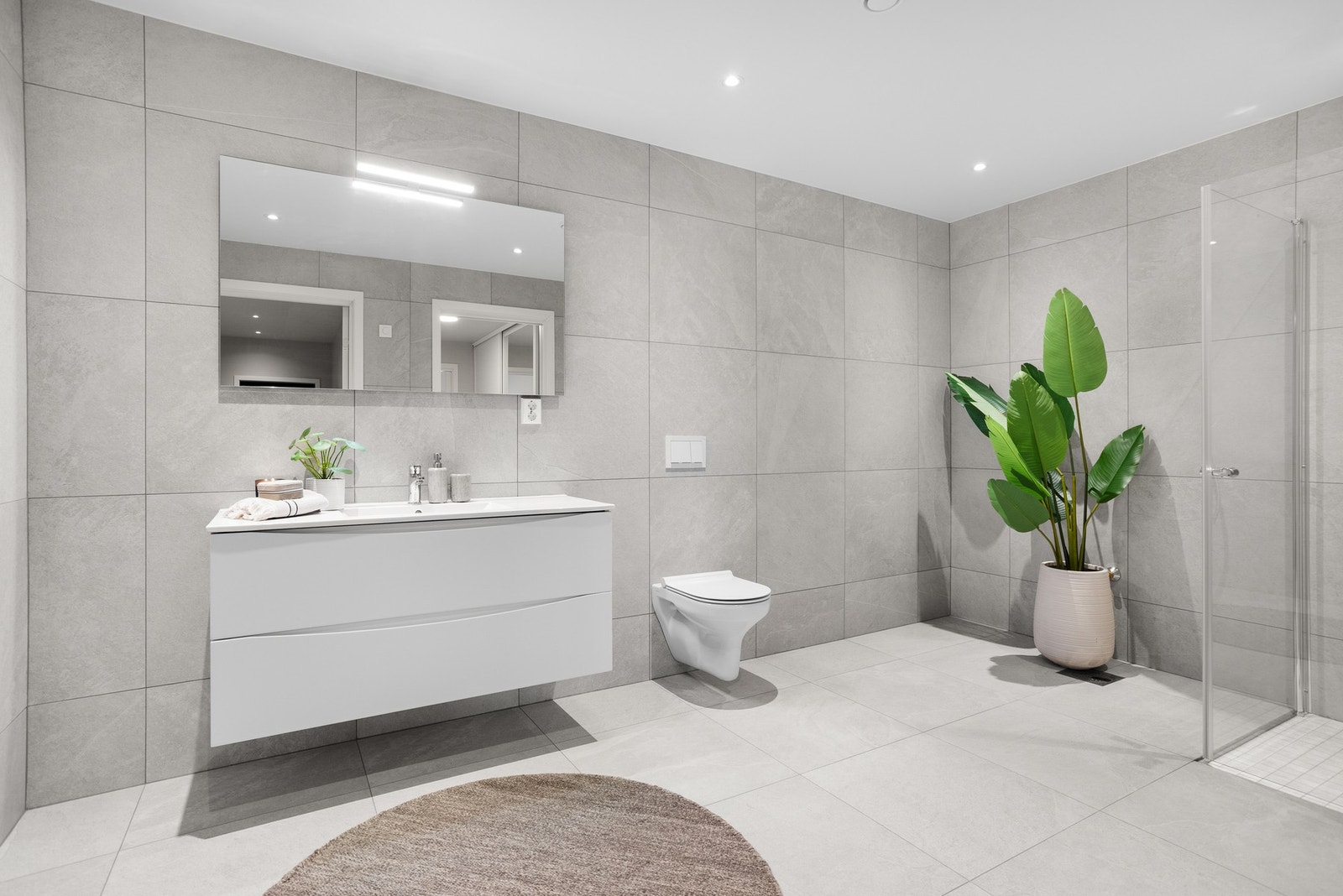 Stort bad i underetasje Galleribilde