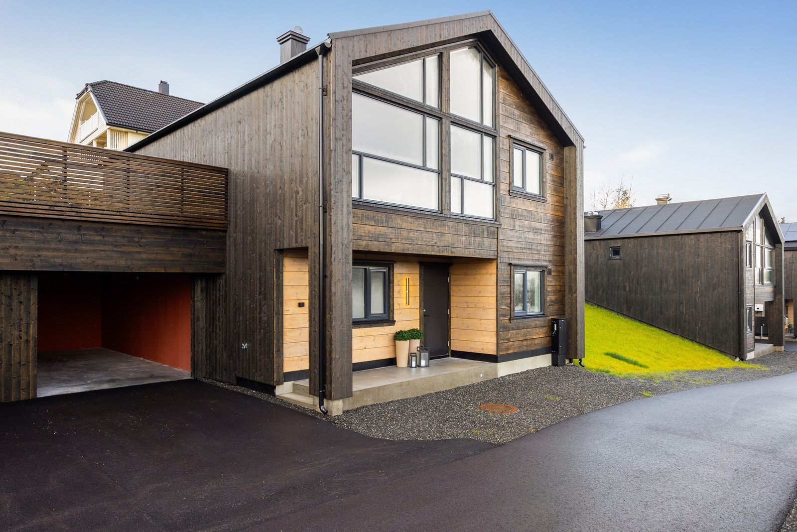 Nyoppført enebolig i funkisstil Galleribilde