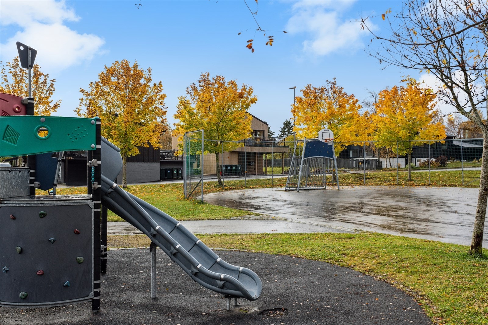 Lekeplass finner du også like i nærheten. Galleribilde