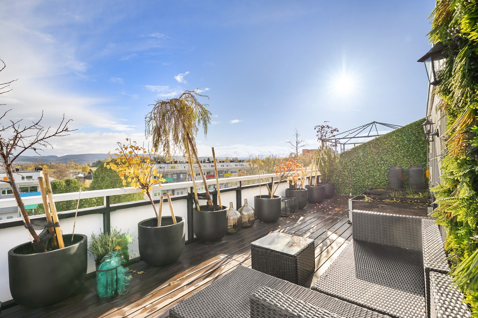 Med beliggenhet i toppetasjen får du lang solgang på sommerhalvåret. Galleribilde