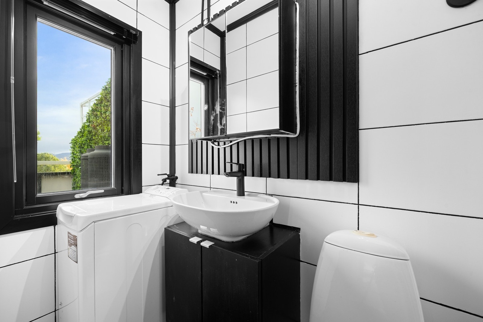 Flislagt bad på 2,4 kvm. Galleribilde