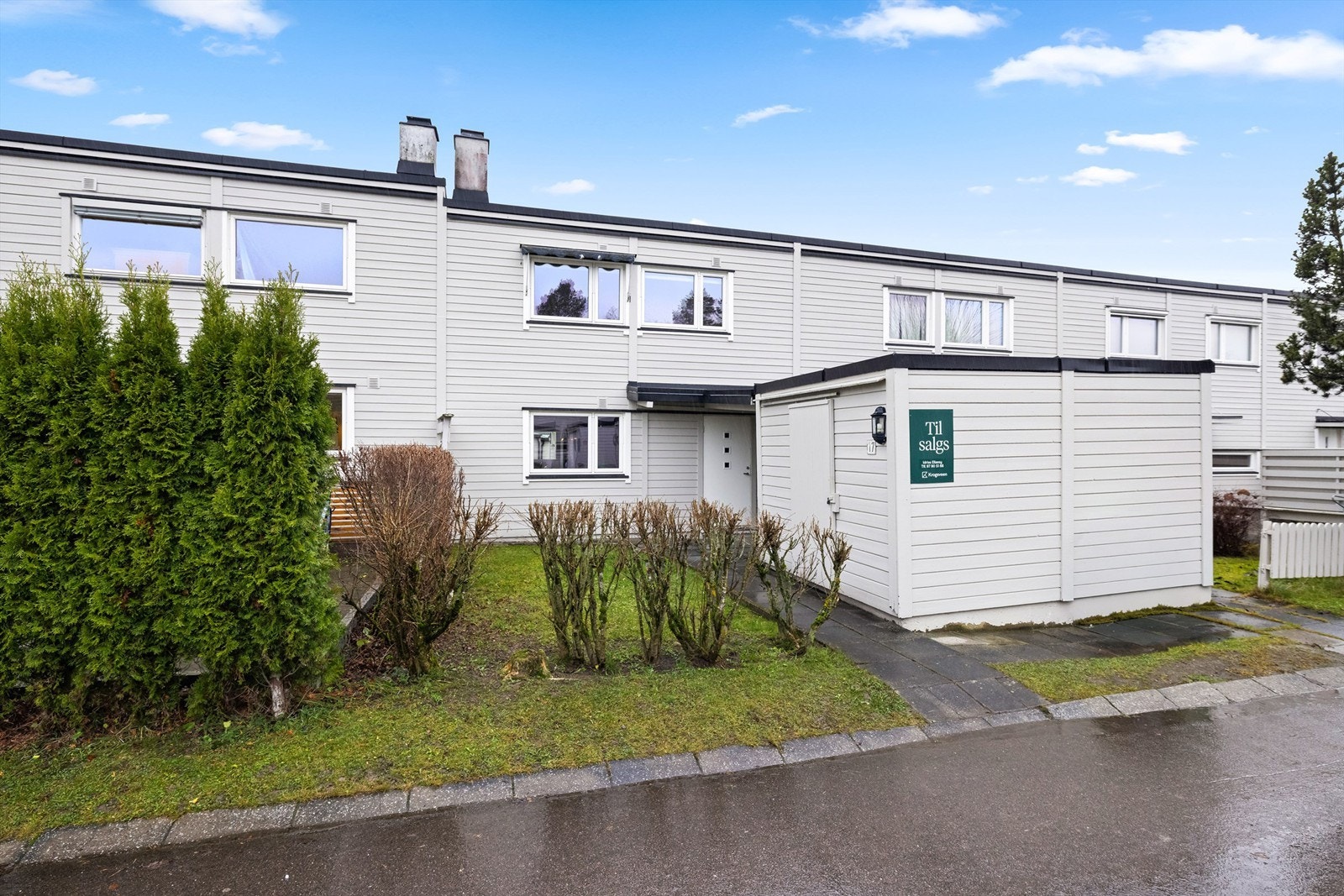 Eiendomsmegler Krogsveen v/Idriss Eliassy ønsker velkommen til Karisveien 17! Galleribilde